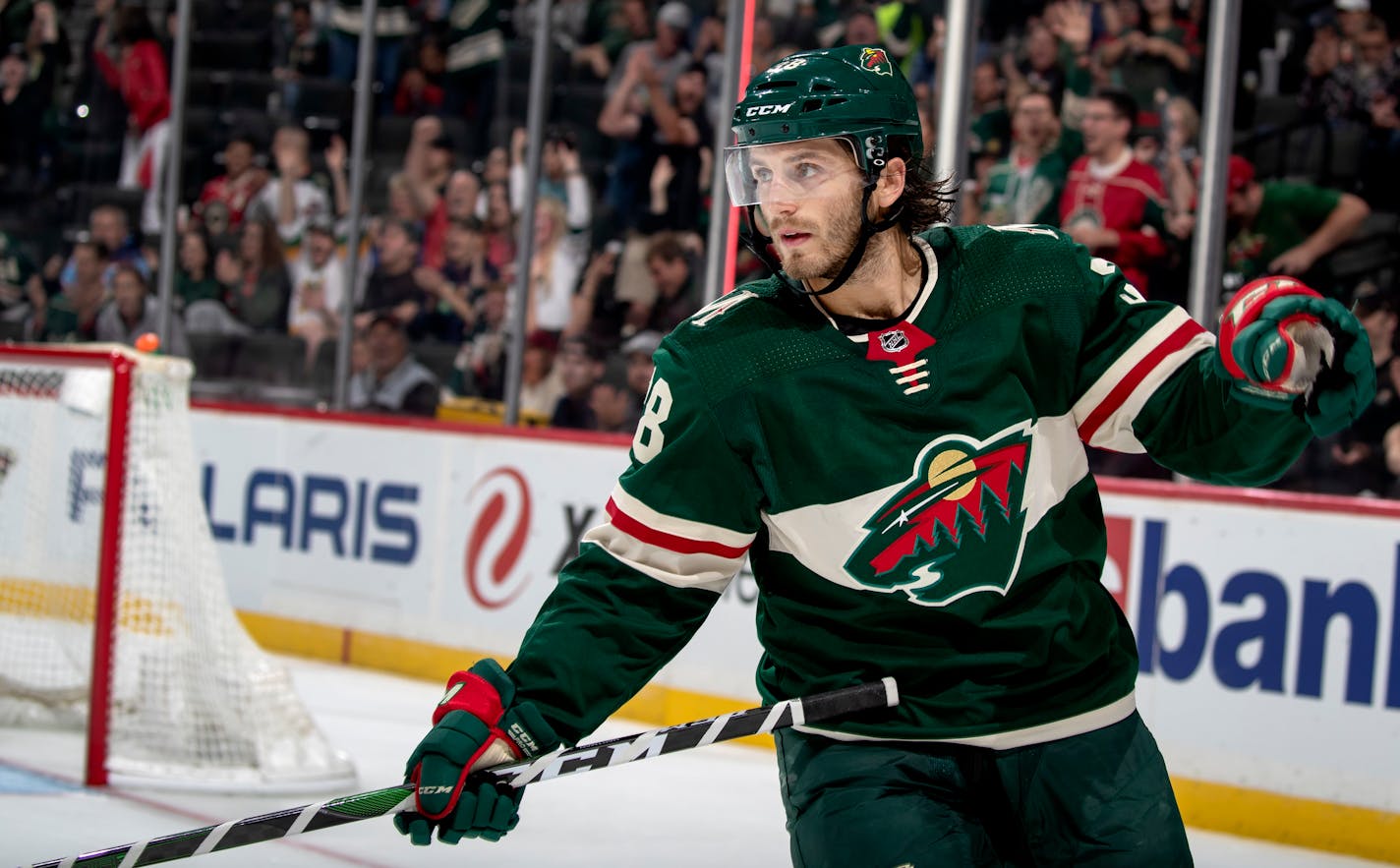 Ryan Hartman had a nice debut for the Wild on Tuesday night, scoring the team's only goal in an overtime loss to Dallas.