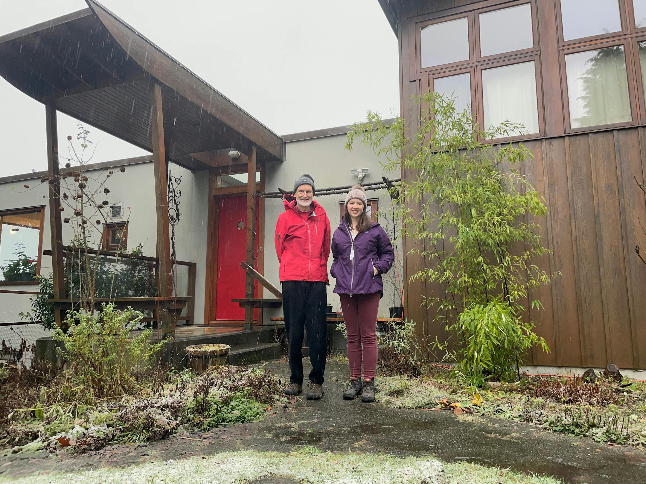 Michael Wortis, left, and Siobhan Ennis are roommates in Burnaby, British Columbia. MUST CREDIT: Siobhan Ennis