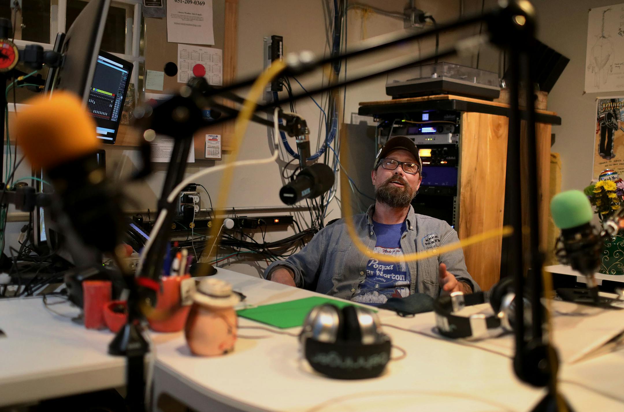 Tickets to KBEK's Friday night live shows are the toughest ticket in Kanabec County where Red Eye Ruby brought out the locals and music lovers from elsewhere Friday, Jan. 31, 2020, in Braham, MN. Here, Shawn Sullivan, one of the radio station's owners and KBEK DJ at KBEK in this town of less than 2,000.] DAVID JOLES • david.joles@startribune.com In an era when real local radio is increasingly rare on the nation's airwaves, a station in this east central Minnesota town is bucking the trend