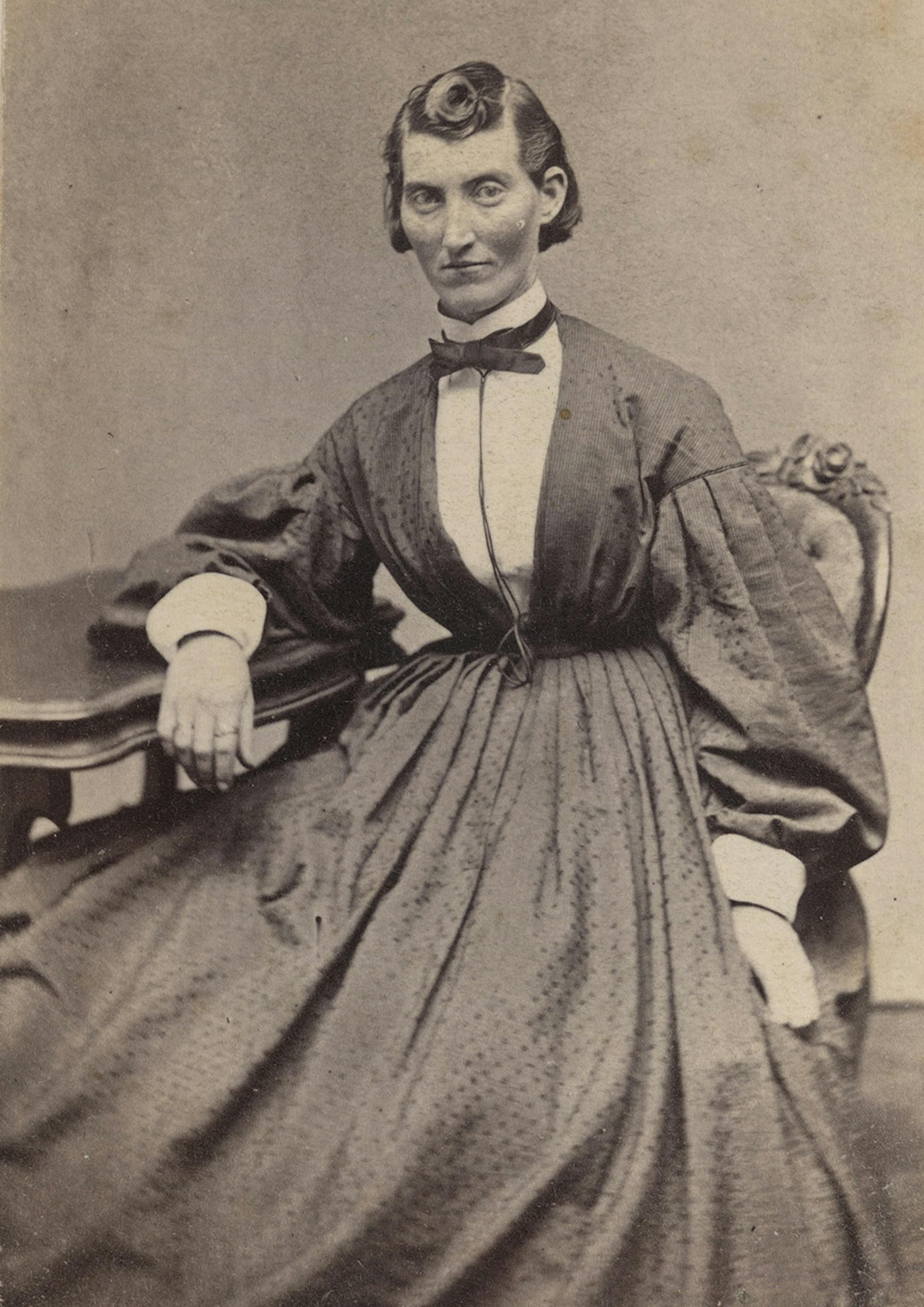 (Caption: Frances Clayton about 1864. Courtesy Library of Congress.) A report from the &#x201a;&#xc4;&#xfa;St. Paul Daily Press&#x201a;&#xc4;&#xf9; described Frances Clayton who was so determined to fight in the war alongside her husband, she dressed up in a man&#x201a;&#xc4;&#xf4;s uniform and mustered in Co. A 13th Missouri Cavalry. According to the newspaper she fought at the battle of Shiloh and Murfreesboro where her husband was killed in action. An estimated 400 women disguised themselves