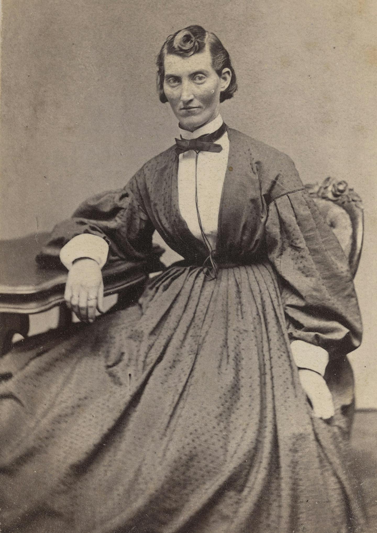 (Caption: Frances Clayton about 1864. Courtesy Library of Congress.) A report from the &#x201a;&#xc4;&#xfa;St. Paul Daily Press&#x201a;&#xc4;&#xf9; described Frances Clayton who was so determined to fight in the war alongside her husband, she dressed up in a man&#x201a;&#xc4;&#xf4;s uniform and mustered in Co. A 13th Missouri Cavalry. According to the newspaper she fought at the battle of Shiloh and Murfreesboro where her husband was killed in action. An estimated 400 women disguised themselves