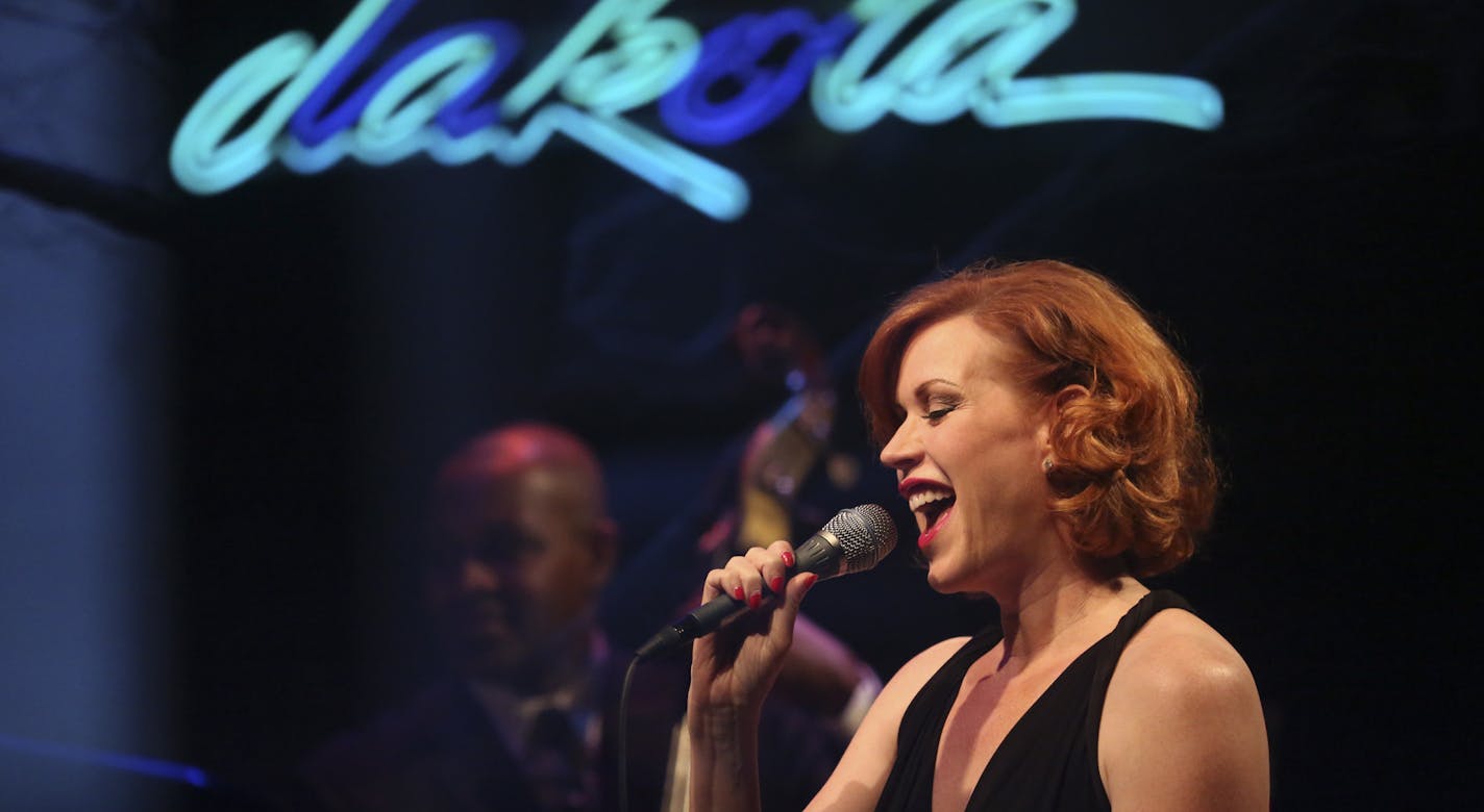 Molly Ringwald performed at the Dakota Jazz Club in Minneapolis Min., Tuesday, April 23, 2013. ] (KYNDELL HARKNESS/STAR TRIBUNE) kyndell.harkness@startribune.com