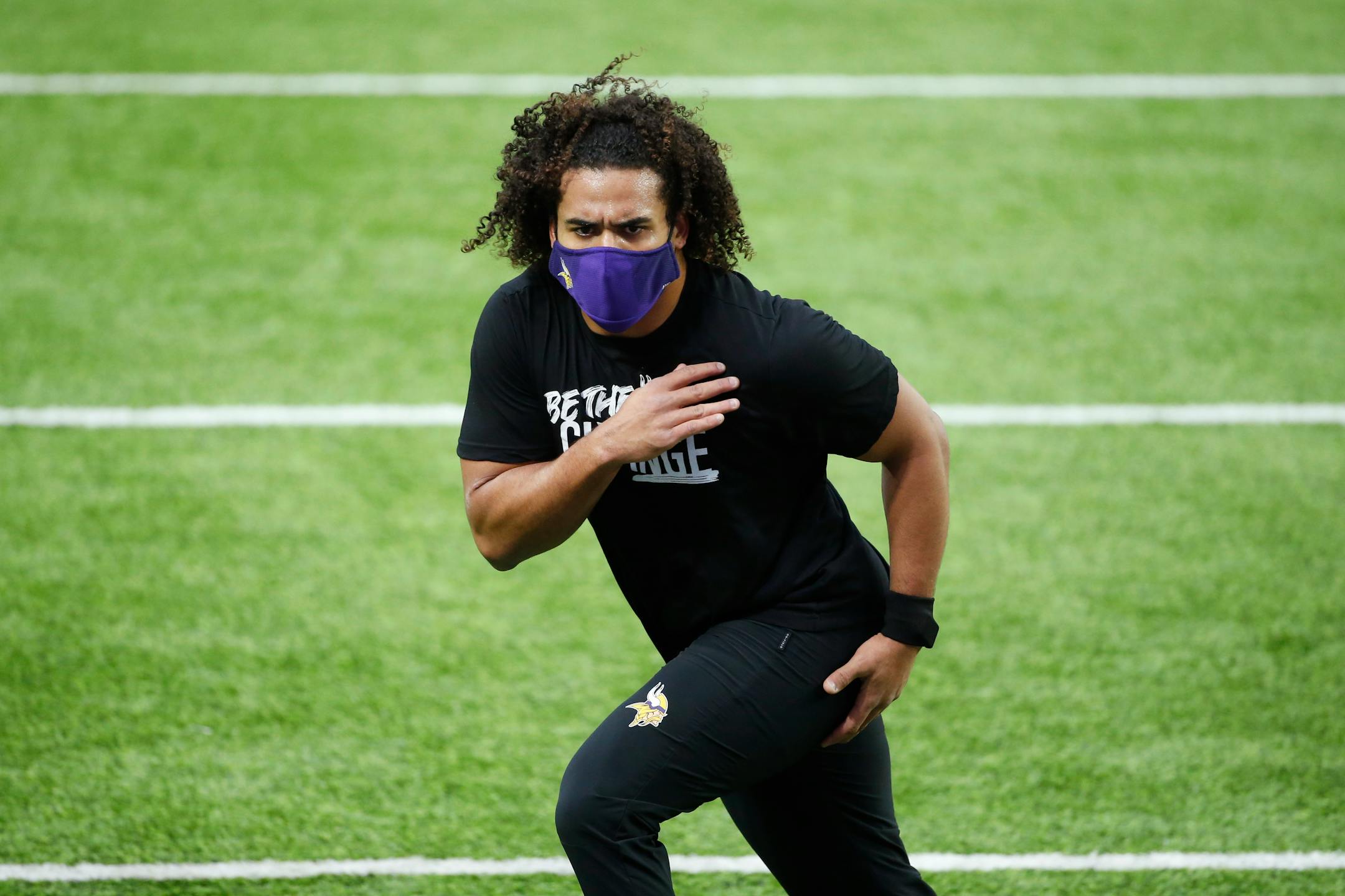 Minnesota Vikings linebacker Eric Kendricks warms up before an NFL football game against the Jacksonville Jaguars, Sunday, Dec. 6, 2020, in Minneapolis. (AP Photo/Bruce Kluckhohn)