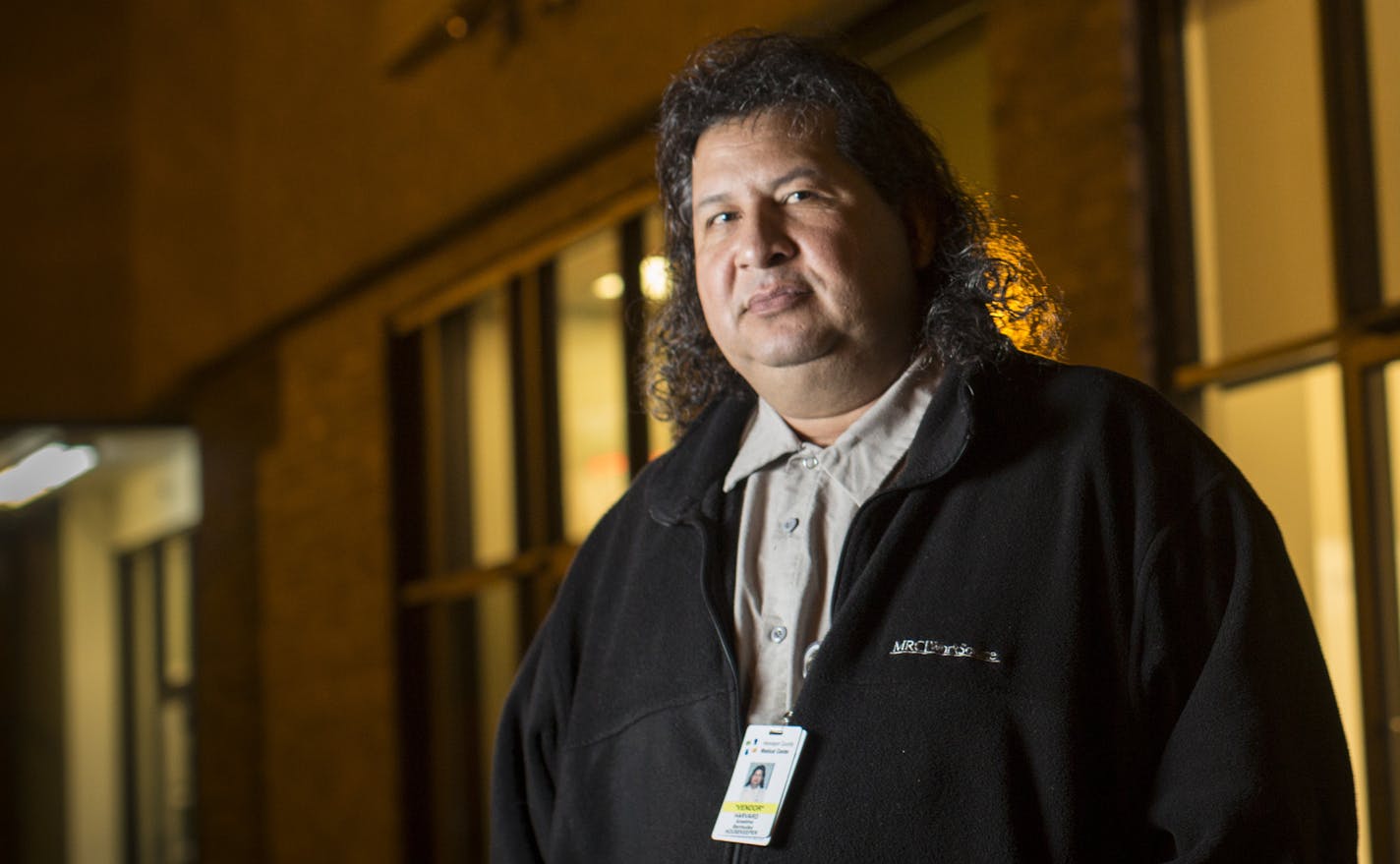 Anselmo Bermudez posed for a picture outside a Golden Valley clinic he cleans at night on Wednesday, November 18, 2015, in Golden Valley, Minn. ] RENEE JONES SCHNEIDER &#xef; reneejones@startribune.com