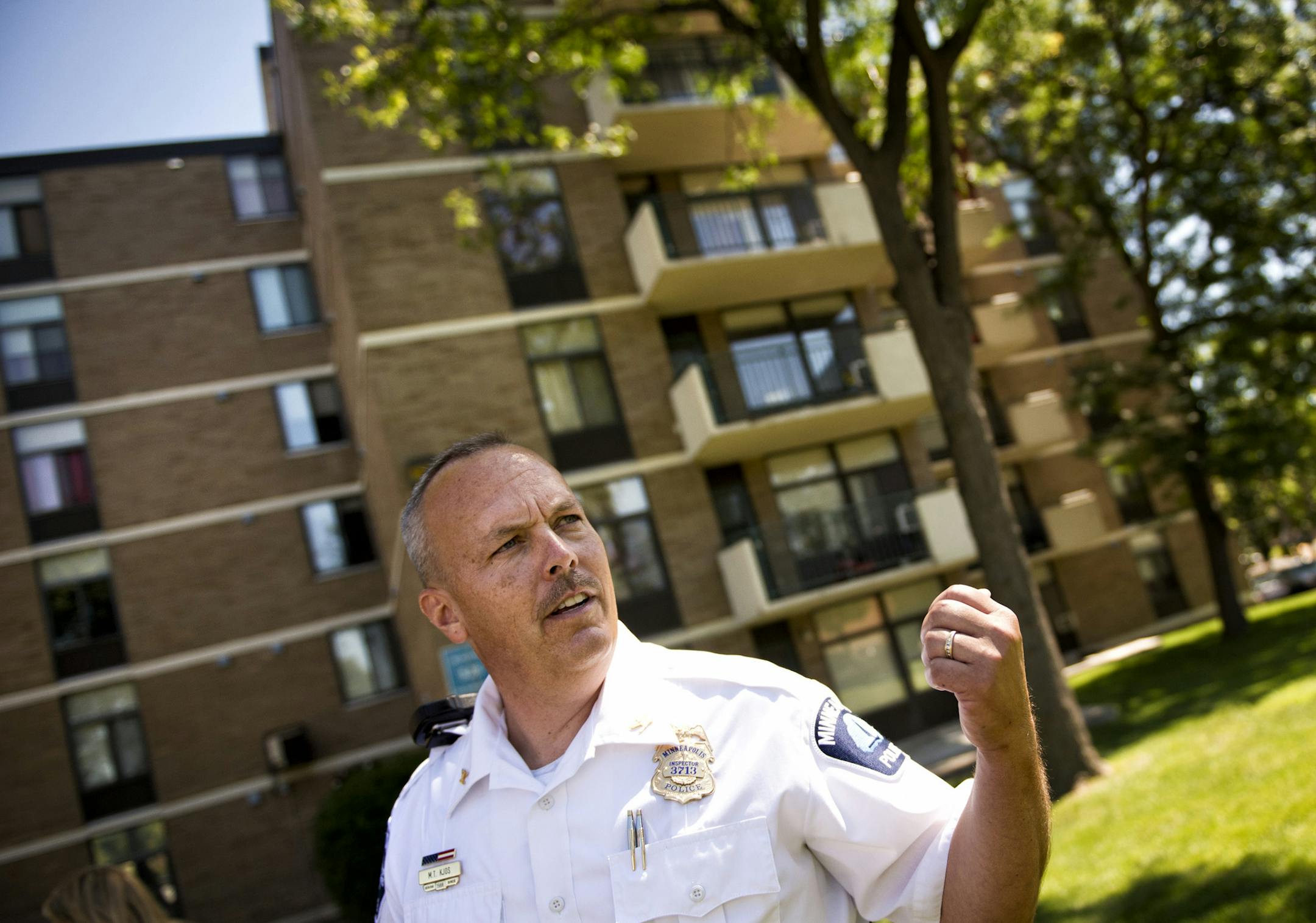Minneapolis police inspector Mike Kjos warned parents that "screens are not safety nets" for children and "small children must be supervised near windows with or without screens." He held a press conference at the Park Plaza Apartments in Minneapolis where a small child fell from the fourth floor window directly behind him, Tuesday, July 23, 2013. ] GLEN STUBBE * gstubbe@startribune.com
