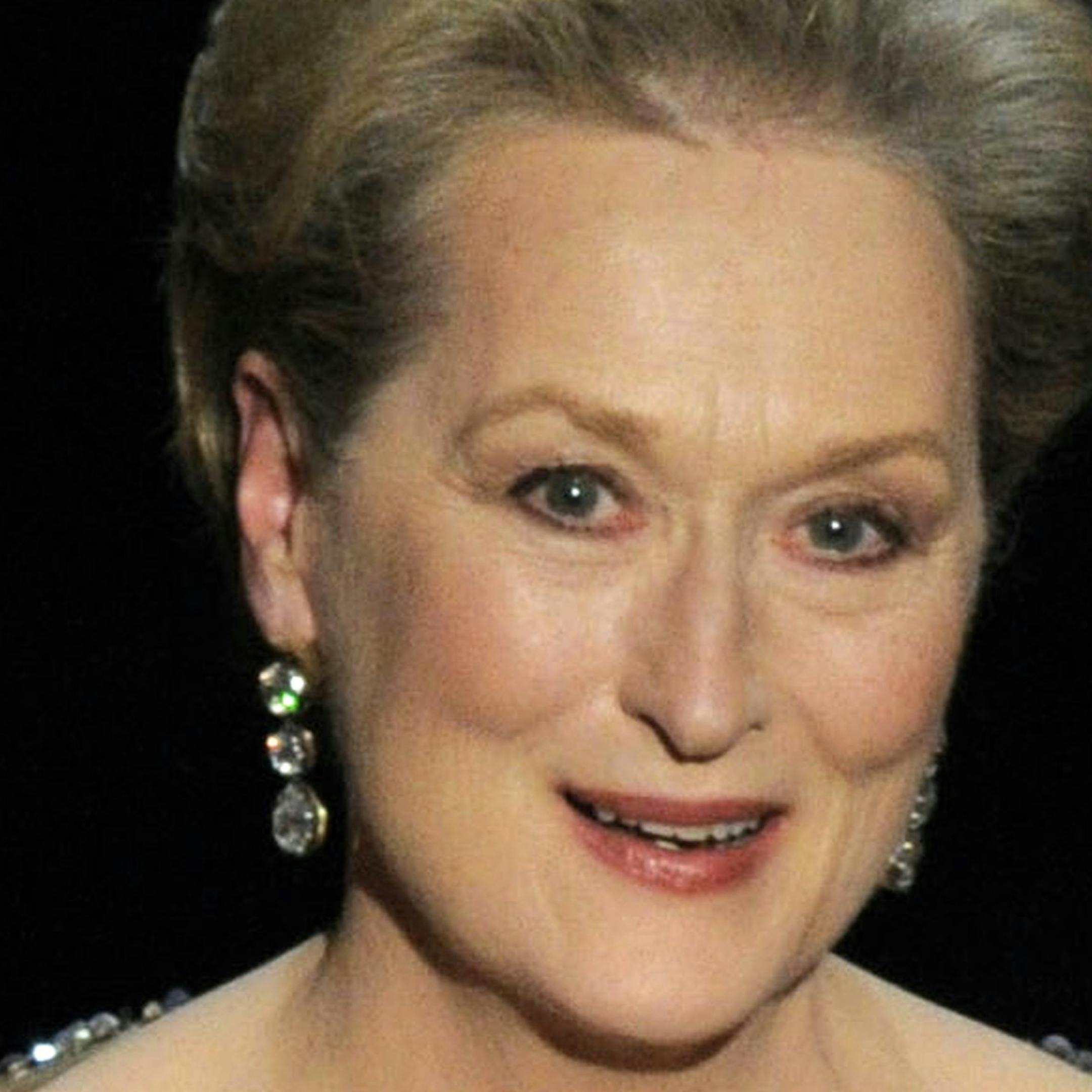 FILE - In this Feb. 24, 2013, file photo, Meryl Streep appears at the Oscars at the Dolby Theatre in Los Angeles. Empty seats were rare Thursday night, April 24, 2014, at Lincoln Center&#xed;s Alice Tully Hall, in New York, for &#xec;Poetry & the Creative Mind,&#xee; an all-star celebration presented by the Academy of American Poets. Streep recited works on parenting by Sylvia Plath and Richard Wilbur, while Tina Fey was at her comic best reading James Tate&#xed;s &#xec;The List of Famous Hats,&