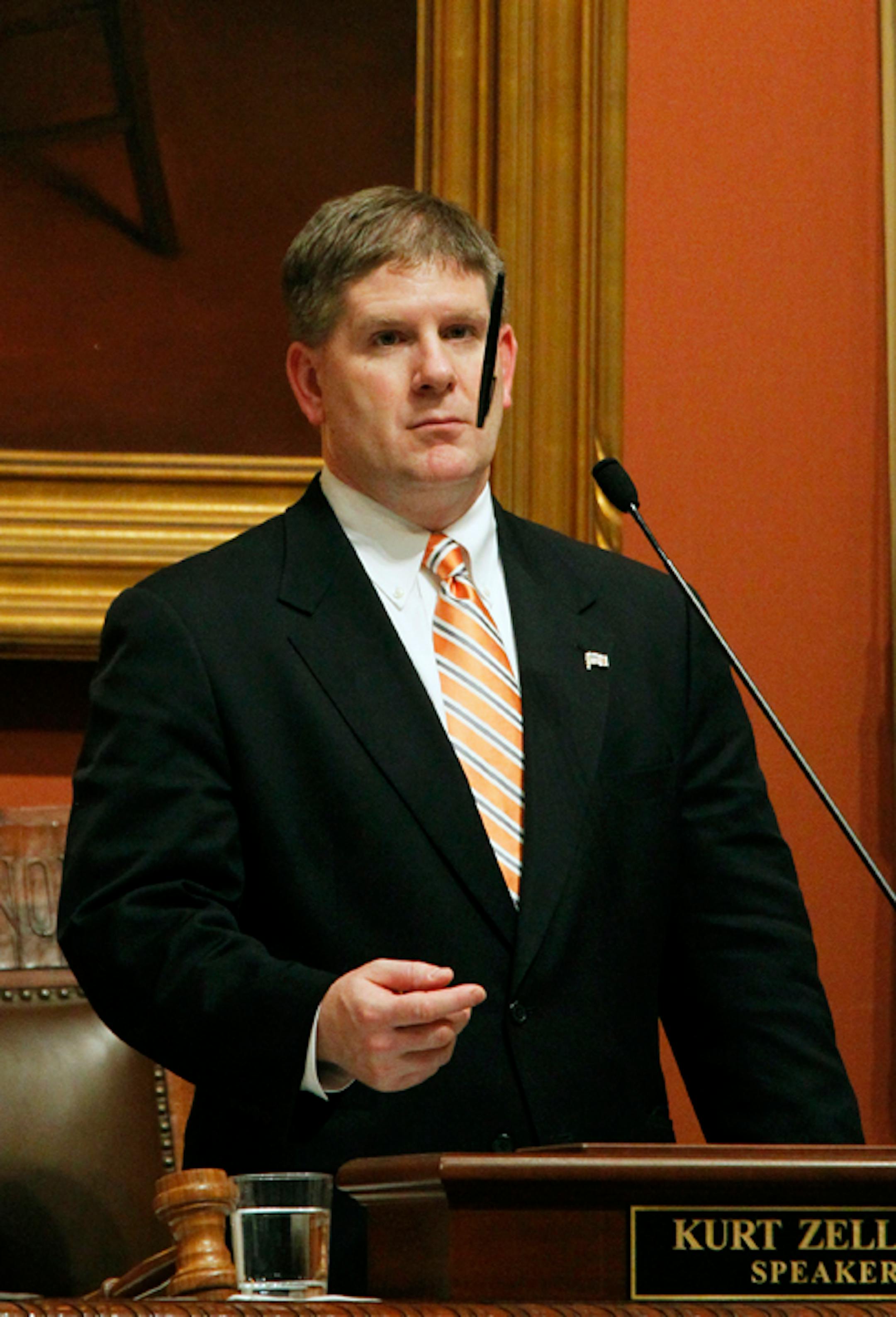 House Speaker Kurt Zellers' pen flipping from the rostrum