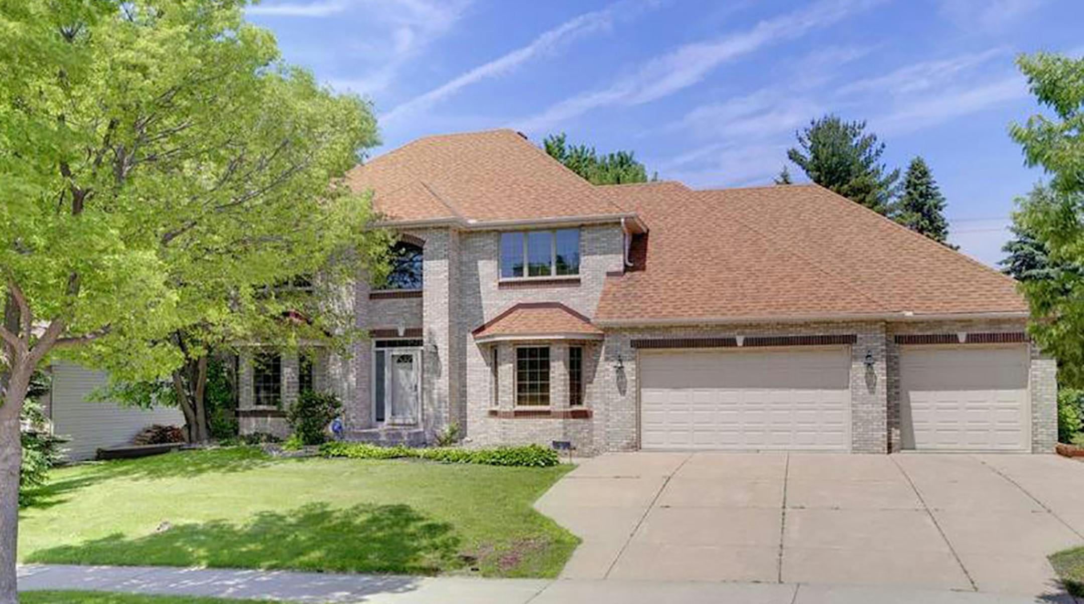 Roseville
Built in 1997, this five-bedroom, four-bath house has 3,523 square feet and features three bedrooms on one level, hardwood floors, fireplace, formal dining room, four season porch, full finished basement, deck and patio. Listed by Justin Scheller, Re/Max Results, 612-805-5997.