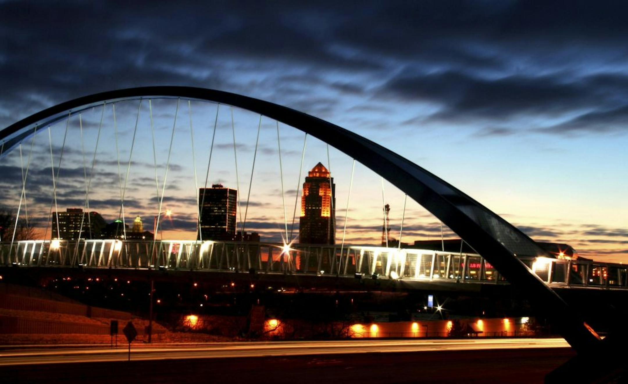 Downtown Des Moines is abuzz with lively shopping and dining scenes and some new attractions.