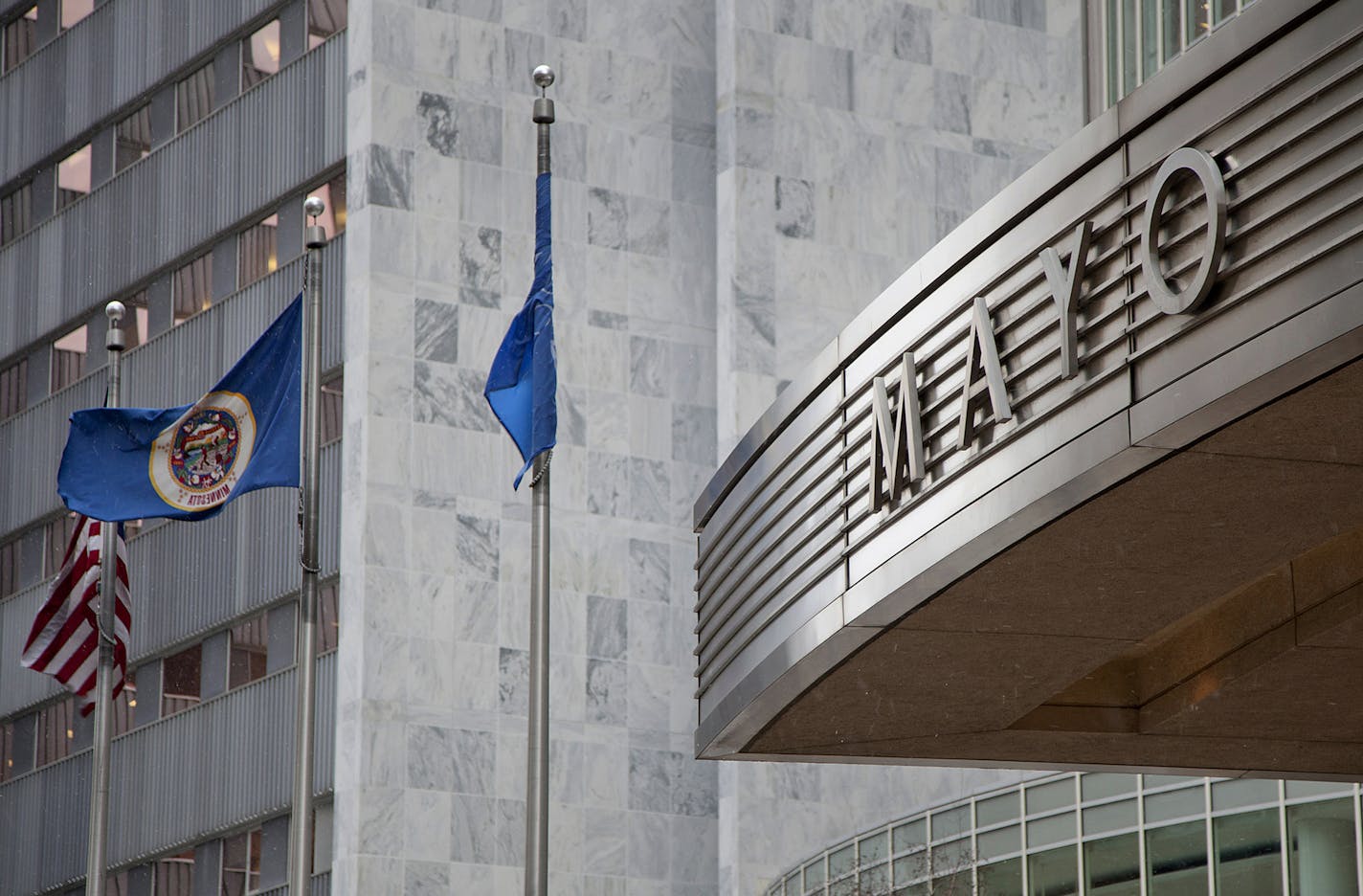 The Mayo Clinic medical center stands in Rochester, Minnesota, U.S., on Wednesday, Jan. 30, 2013. The Mayo Clinic, a nonprofit specializing in medical care, research and education, announced in January that it will join UnitedHealth Group Inc., the largest U.S. provider of medical coverage, in a research alliance designed to merge insurance records and medical data to find more efficient ways to deliver care. Photographer: Ariana Lindquist/Bloomberg ORG XMIT: 161315893