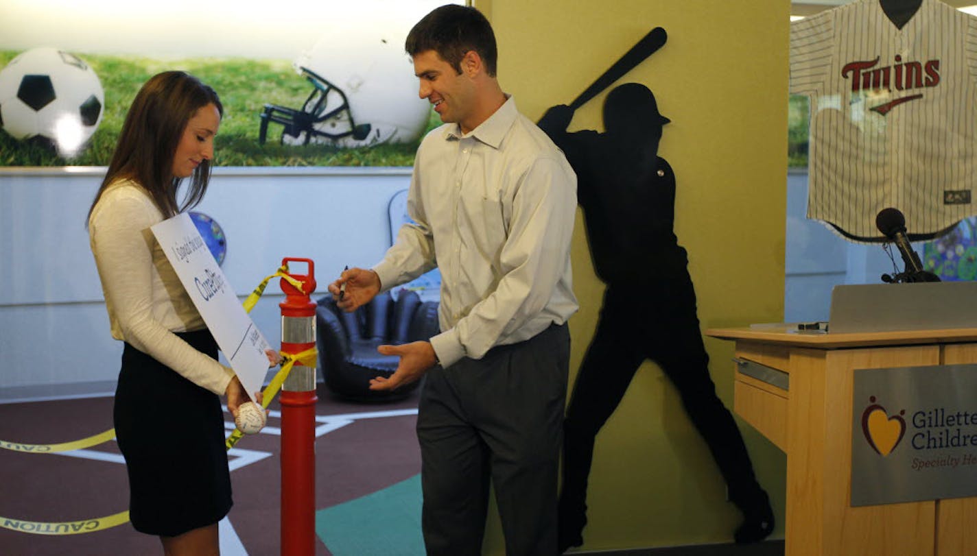 Twins superstar catcher Joe Mauer and his wife, Maddie, are expecting twins.