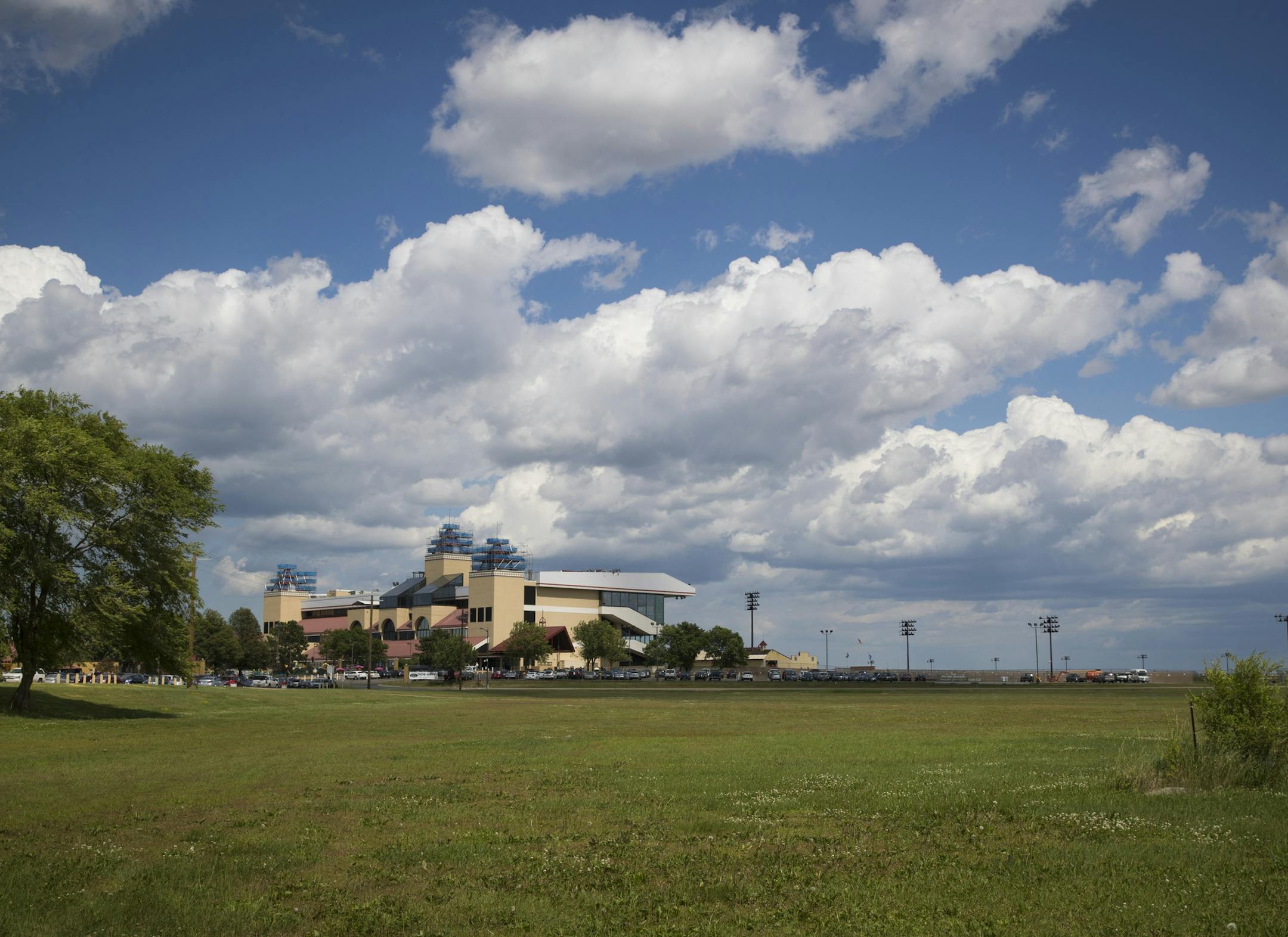 A 26-acre site planned for 625 luxury apartments in a gated community that's adjacent Canterbury Park in Shakopee, Minn., photographed on July 7, 2017. ] RENEE JONES SCHNEIDER &#xef; renee.jones@startribune.com