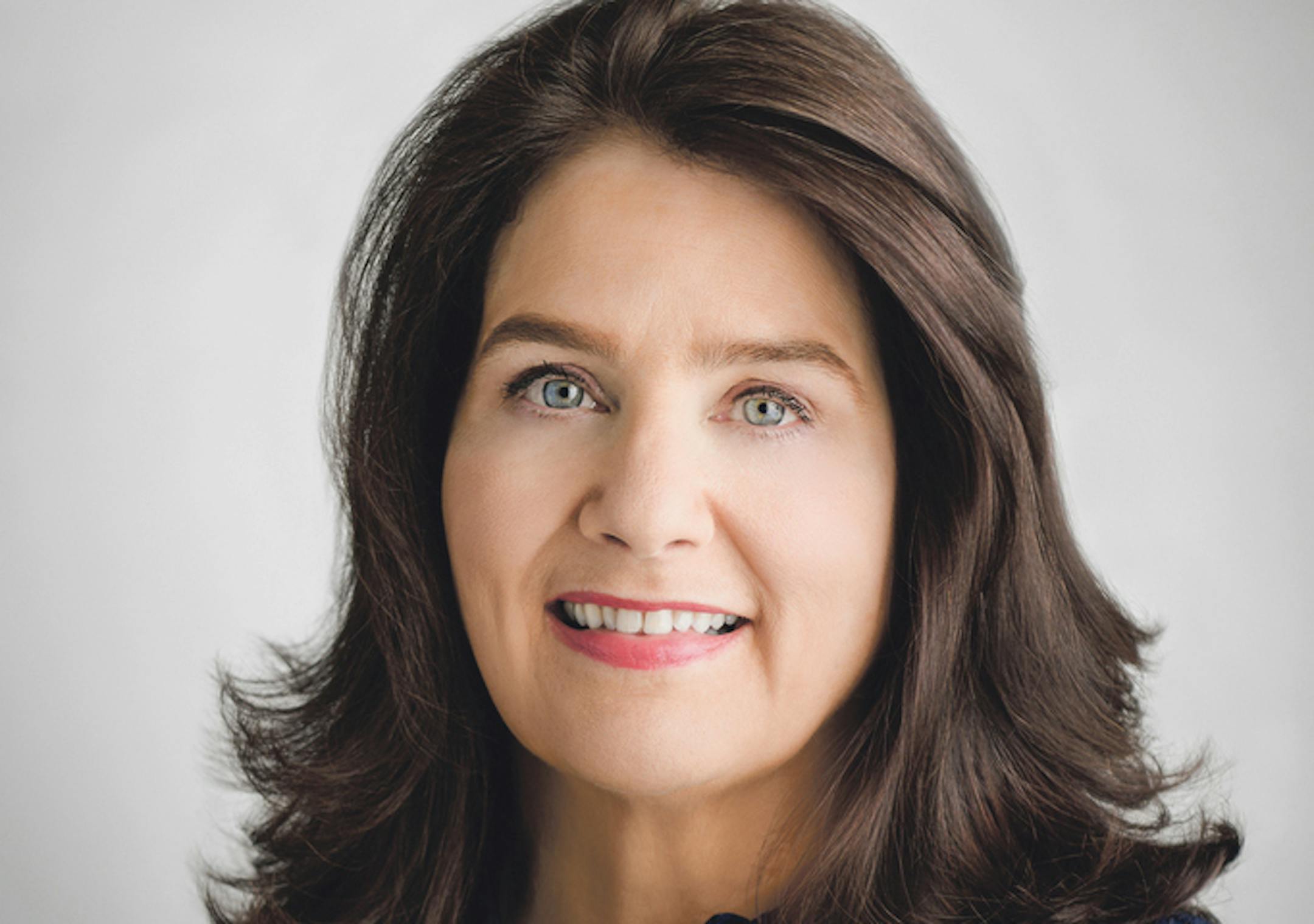 Wendy Lubovich: portrait, photographed at PTP studio. By Paul Takeuchi, Provided by emons: