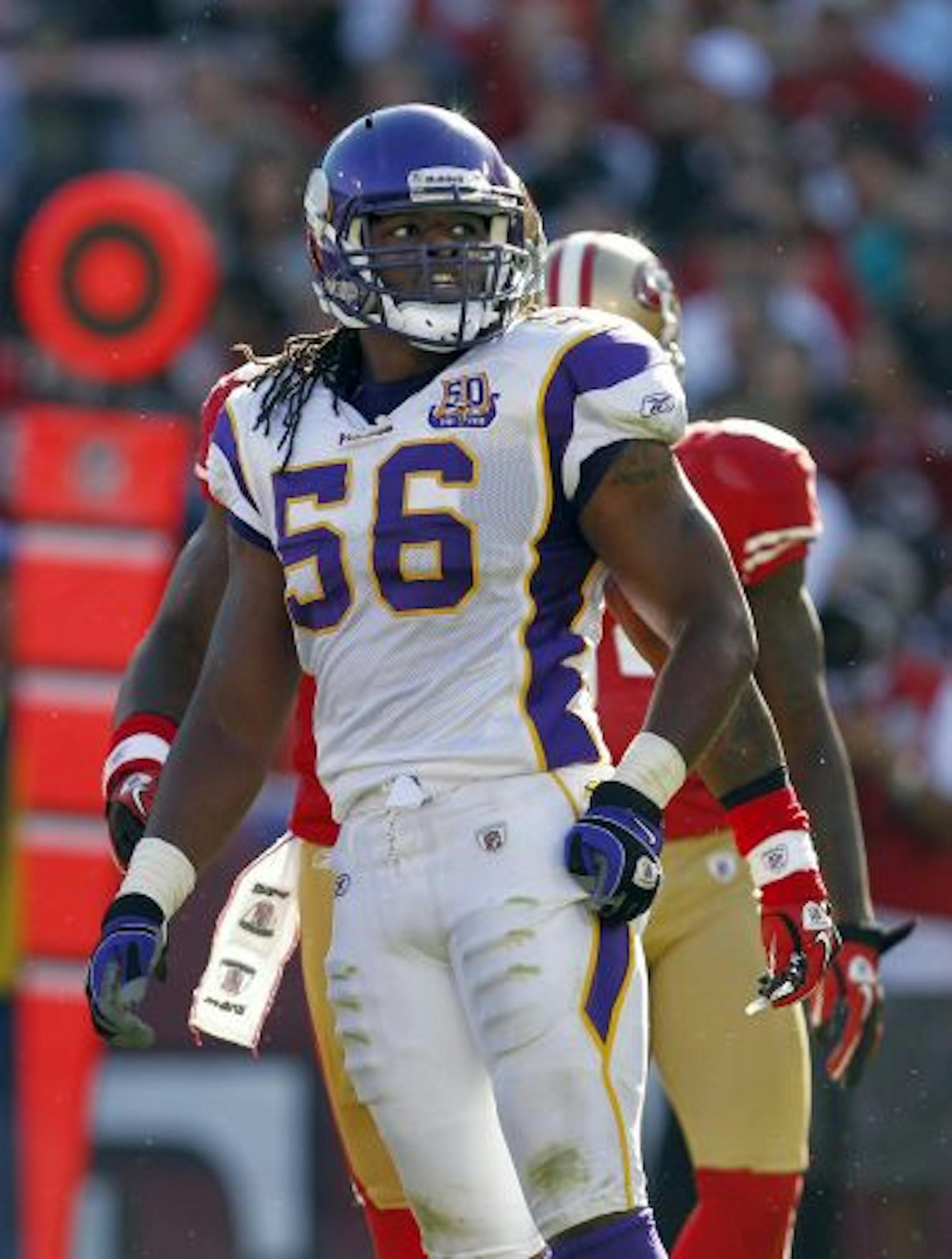 Vikings middle linebacker E.J. Henderson