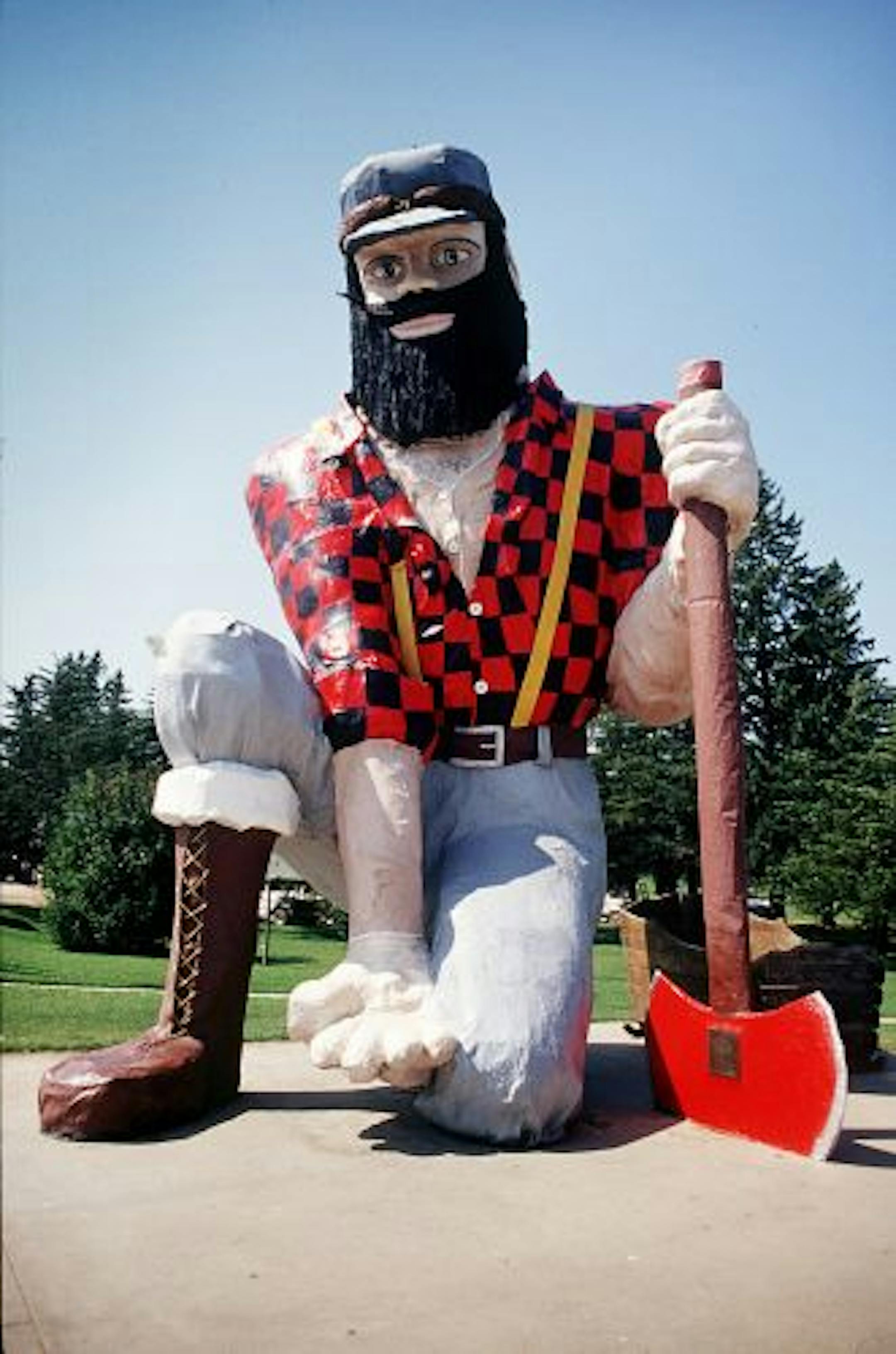 Paul Bunyan, Akeley