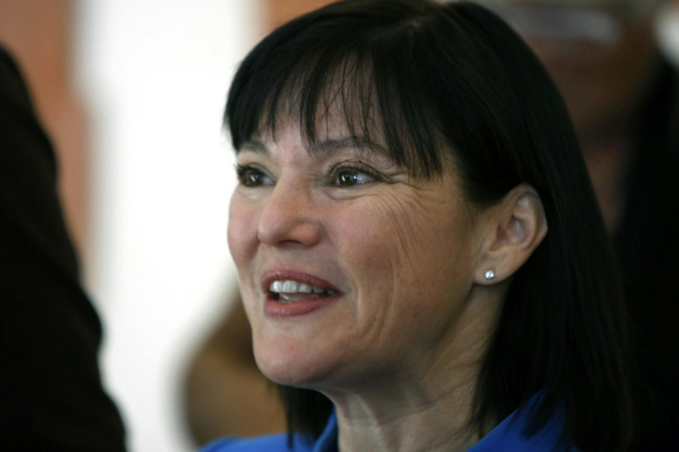 BRIAN PETERSON � brianp@startribune.com Minneapolis, MN 3/30/2008 The third congressional district race between DFLers Ashwin Madia and Terri Bonoff has taken Bonoff by surprise and their contest mirrors the national Democratic race, with Bonoff hoping superdelegates will turn the contest her way. (In this photo) Terri Bonoff spoke to the crowd gathered at the home of Sam and Sylvia Kaplan for a benefit to help fund her campaign for Congress.