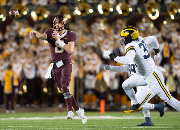 Quarterback Athan Kaliakmanis is at the controls of another run-centered offense for the Gophers.