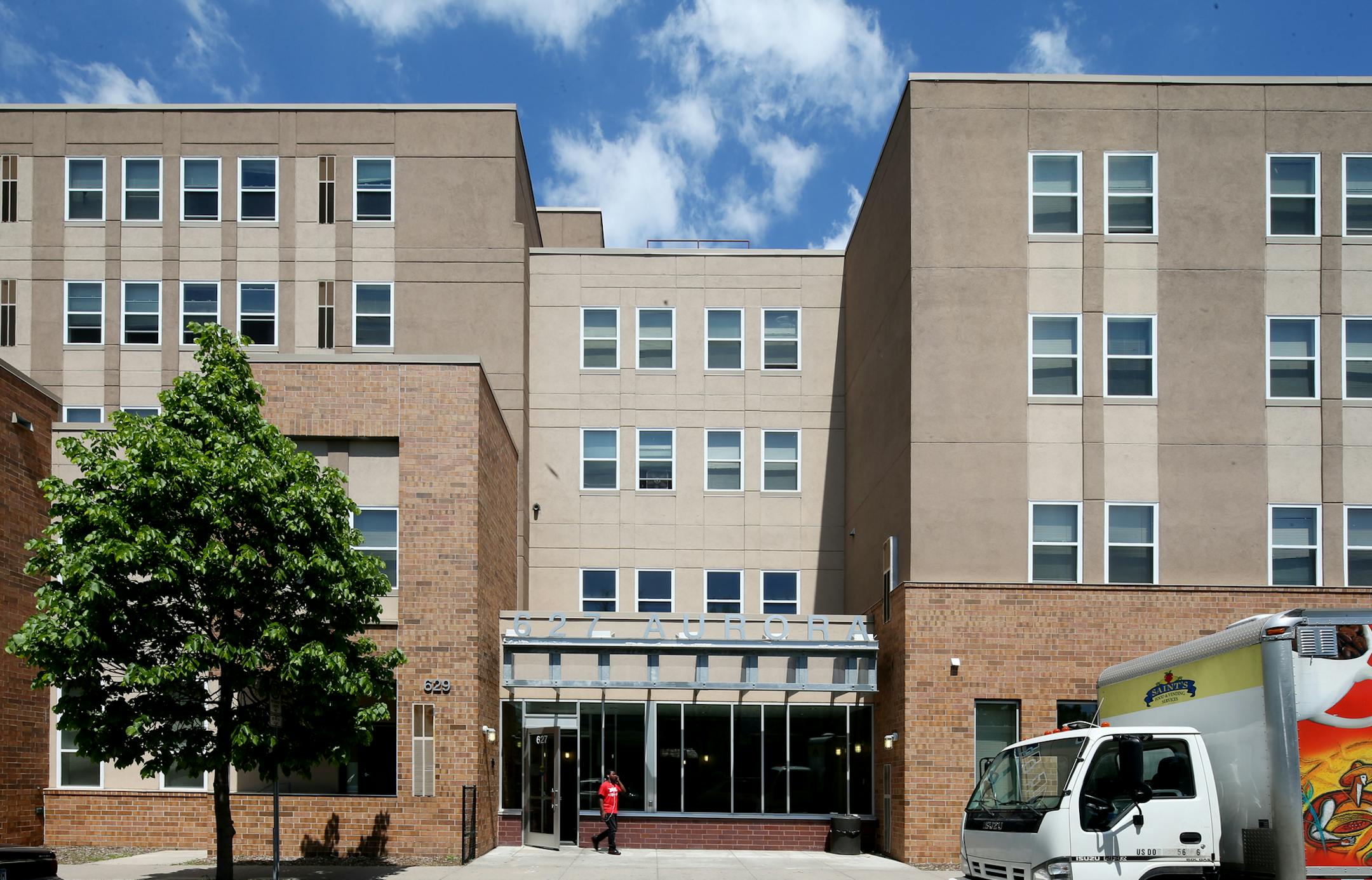 University Dale Apartments at 627 Aurora Ave. in St. Paul. ] JOELKOYAMA‚Ä¢jkoyama@startribune Minneapolis, MN on May 28, 2014. Crane Ordway building in St. Paul, 281 5th Street East; the University Dale Apartments in St. Paul, 627 Aurora Ave., above the Rondo Community Library; and the Anishinabe Wakiagun housing for chronic inebriates at 1600 E. 19th Street in Minneapolis.