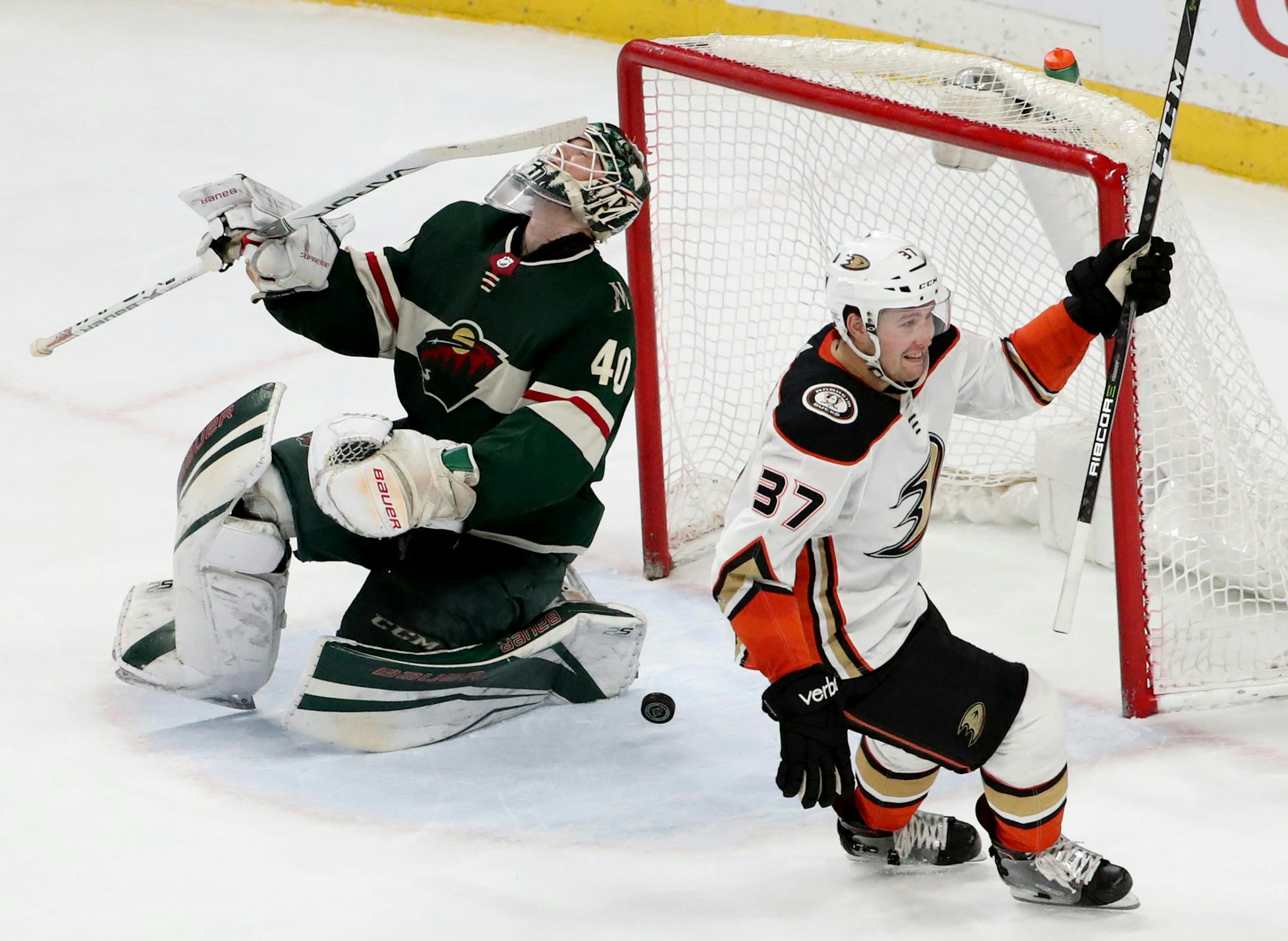 Following a tie in overtime, Minnesota Wild goalie Devan Dubnyk (40) couldn't stop an 11th round shoot out goal by Anaheim's Nick Ritchie (37), giving the Ducks a 3-2 win Saturday, Feb. 17, 2018, at the Xcel Energy Center in St. Paul, MN. ] DAVID JOLES ï david.joles@startribune.com Wild versus Anaheim