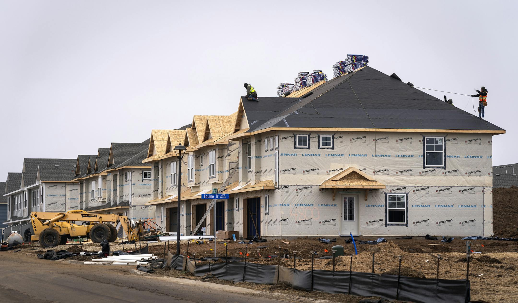 New home construction in Woodbury in March. ] LEILA NAVIDI • leila.navidi@startribune.com BACKGROUND INFORMATION: ***This is not the Cardinal Home site. It is another site I saw while driving around, fyi.*** New home construction in Woodbury on Wednesday, March 18, 2020. Home builders in the Twin Cities are bracing themselves for tough times ahead during what's supposed to be the busiest home buying season of the year. Already, some buyers are canceling sales, but builders have other worries inc
