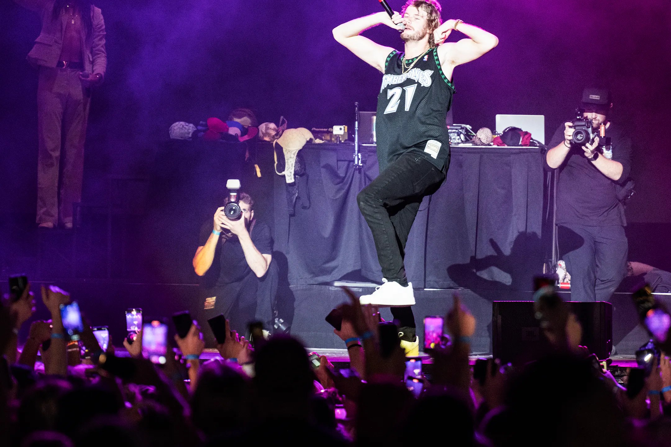 Oppy Rapper Review: Poppy Minnesota rapper Yung Gravy is all fluff at fair grandstand