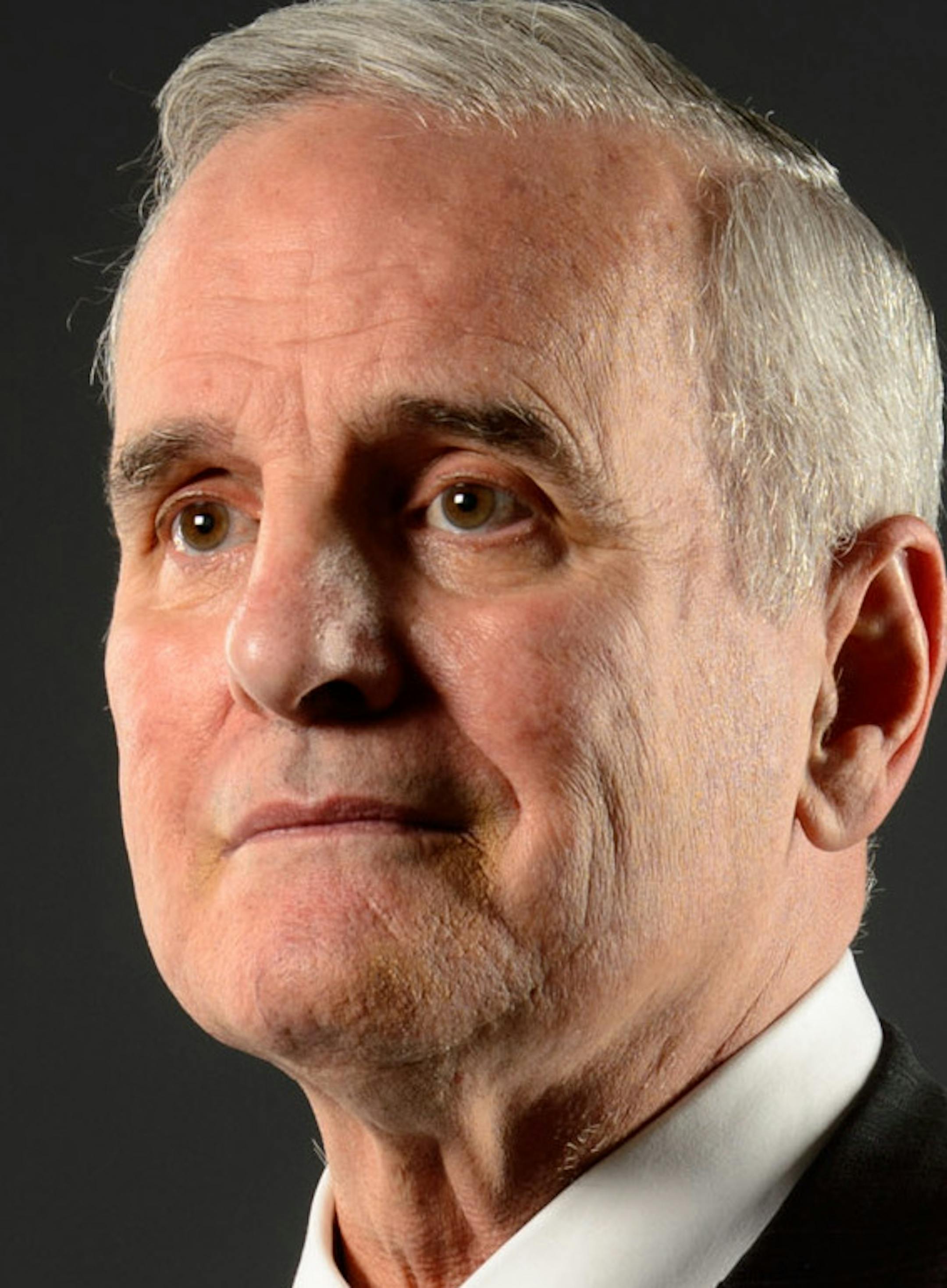 Governor Mark Dayton ] GLEN STUBBE * gstubbe@startribune.com Tuesday, October 7, 2014 In the Star Tribune photo studio.