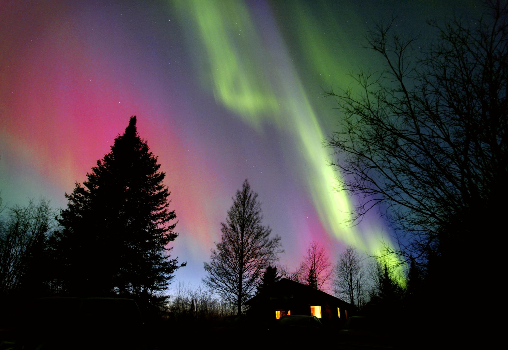 FILE ART For Northern Lights Project - ] BRIAN PETERSON &#xa5; brianp@startribune.com Minneapolis, MN - 12/10/2012 (NOT FOR RESALE, Send requests to Brian Peterson.)