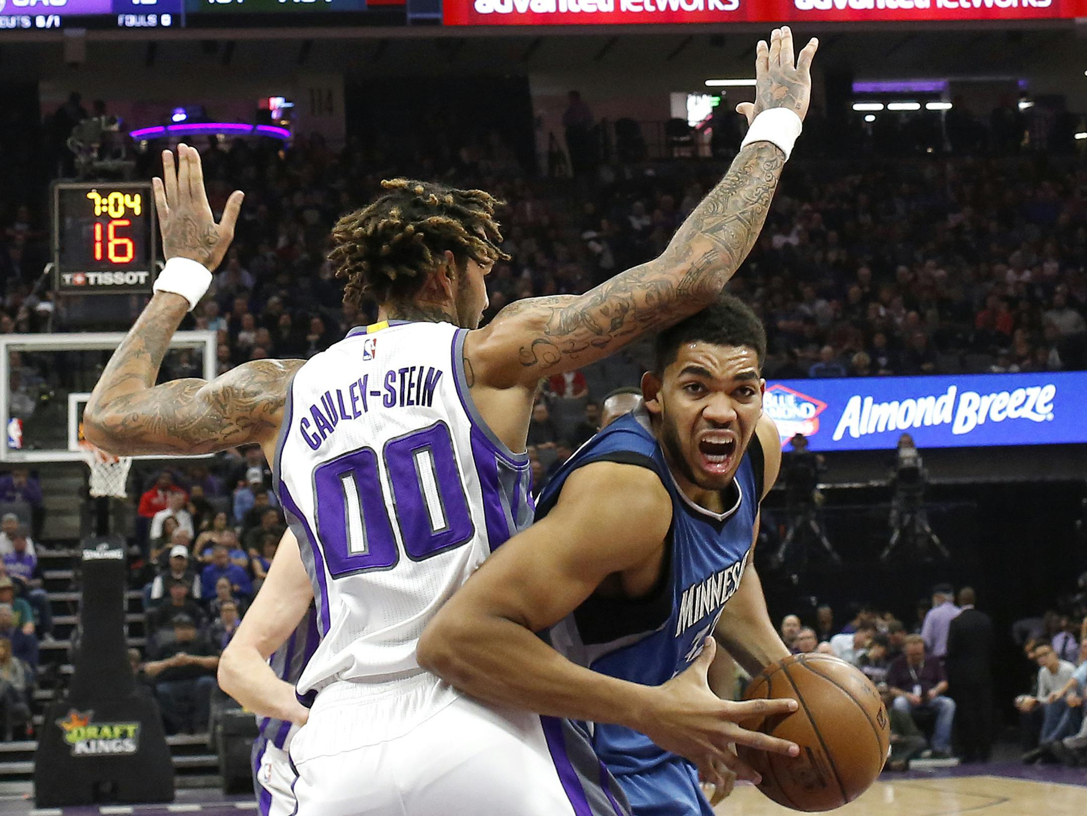 Wolves center Karl-Anthony Towns got the better of former college teammate Willie Cauley-Stein on Monday night with 29 points and 17 rebounds.
