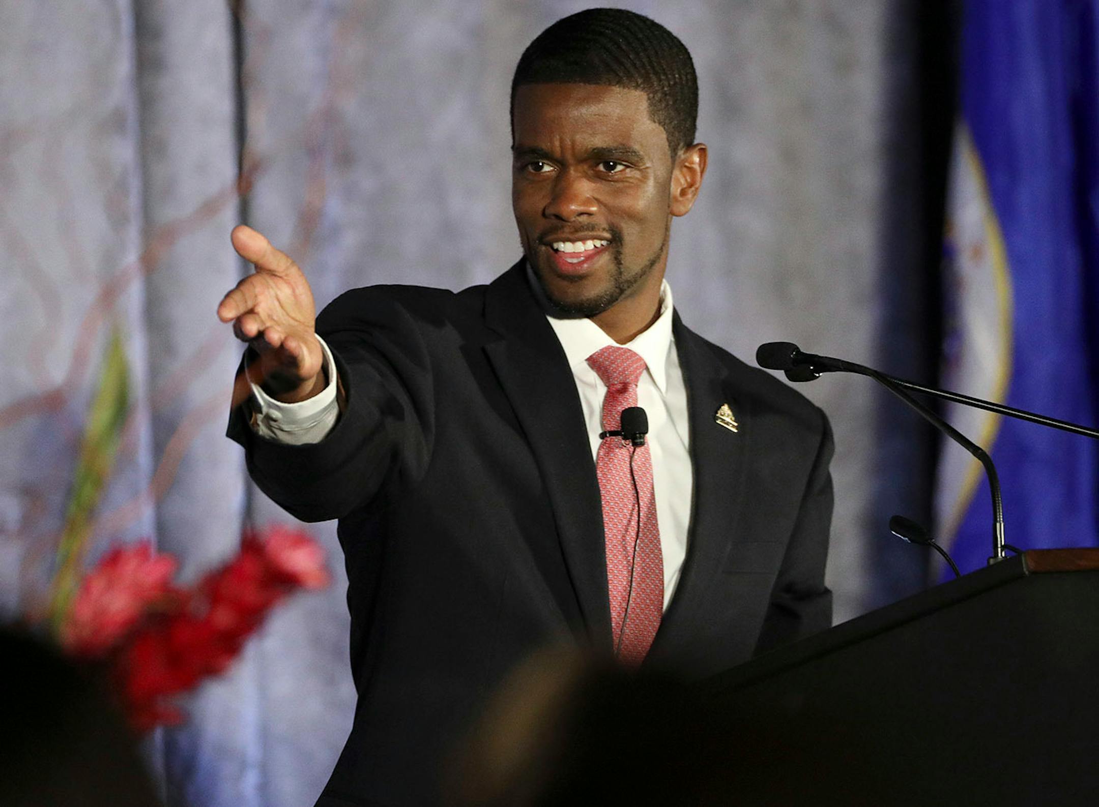 Melvin Carter spoke after taking the oath of office during his swearing in ceremony as St. Paul mayor.