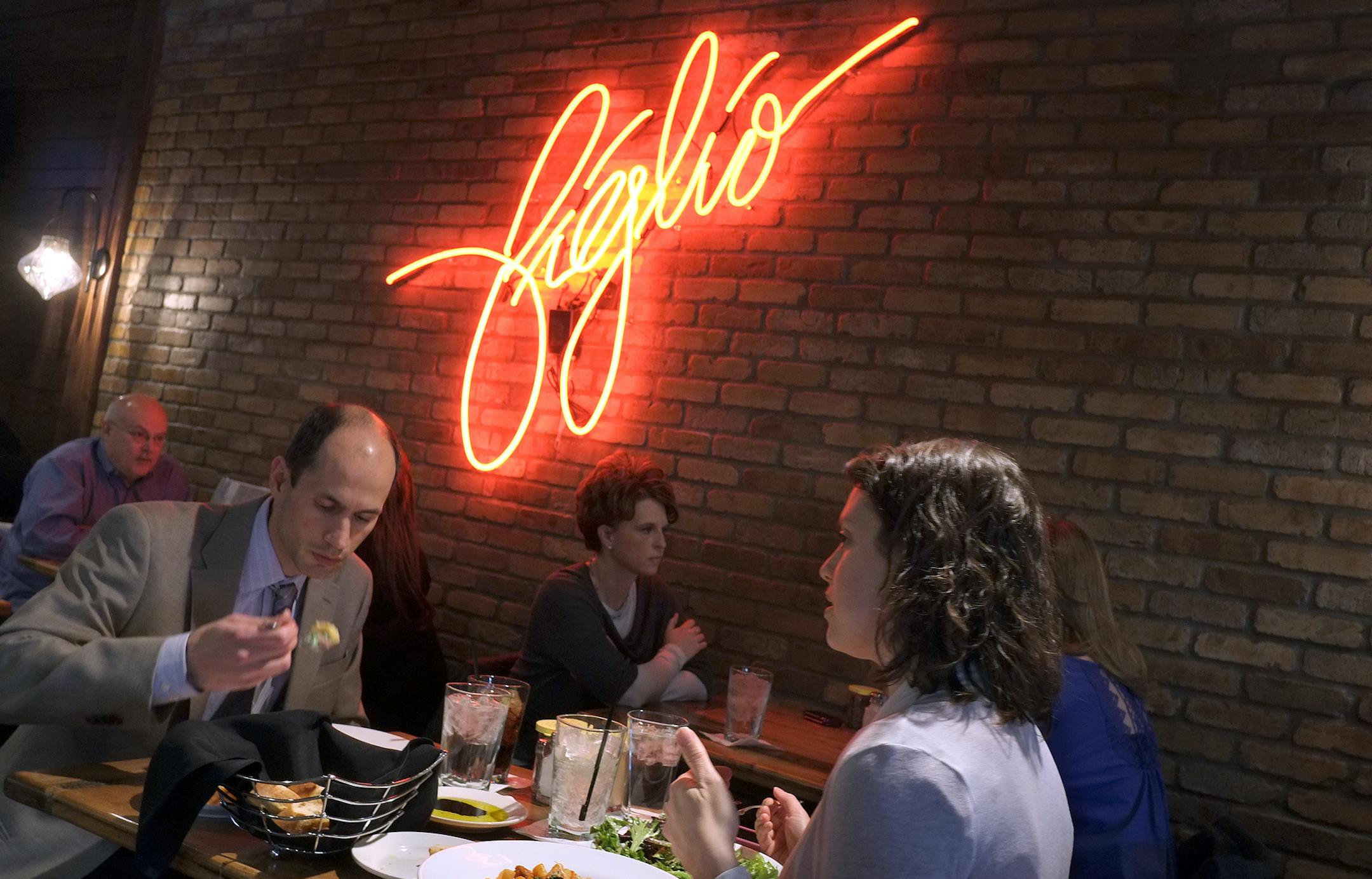 Figlio, the reborn uptown classic, now under new ownership and in a new location, the Shops at West End in St. Louis Park. Food: Please shoot the sausage pizza, either as it is coming out of the oven, or being sliced, or being served. Also, the tortellini, the pappardelle, tuna tartare, burger. Also, could you please shoot a bloody Mary, as it is being made, or served. thanks. [ TOM WALLACE • twallace@startribune.com _ Assignments #20027154A_ January 17, 2013_ SLUG: RN12413_ EXTRA INFORMA