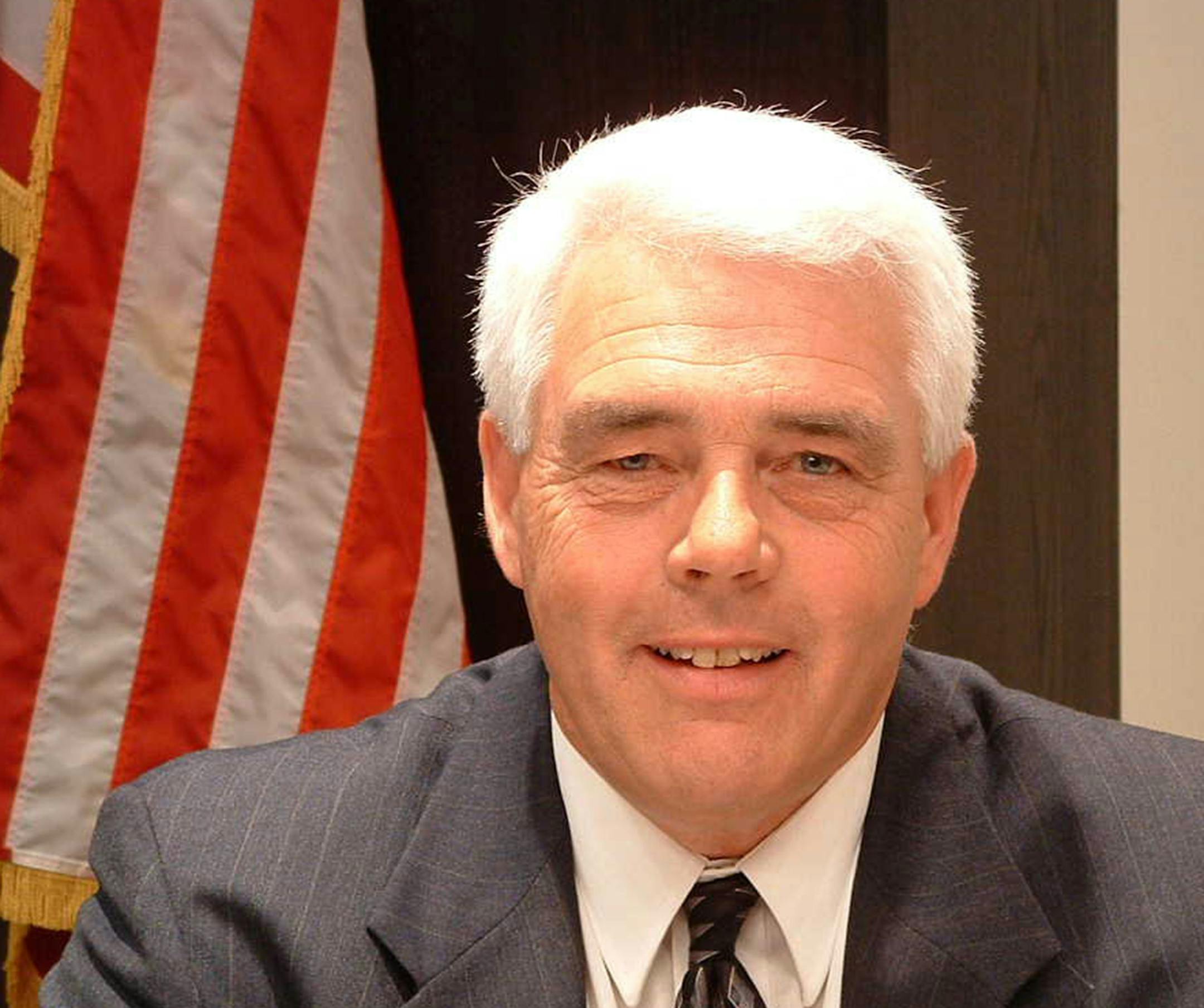 Blaine Mayor Tom Ryan (4/2008) ORG XMIT: MIN2014072617004081