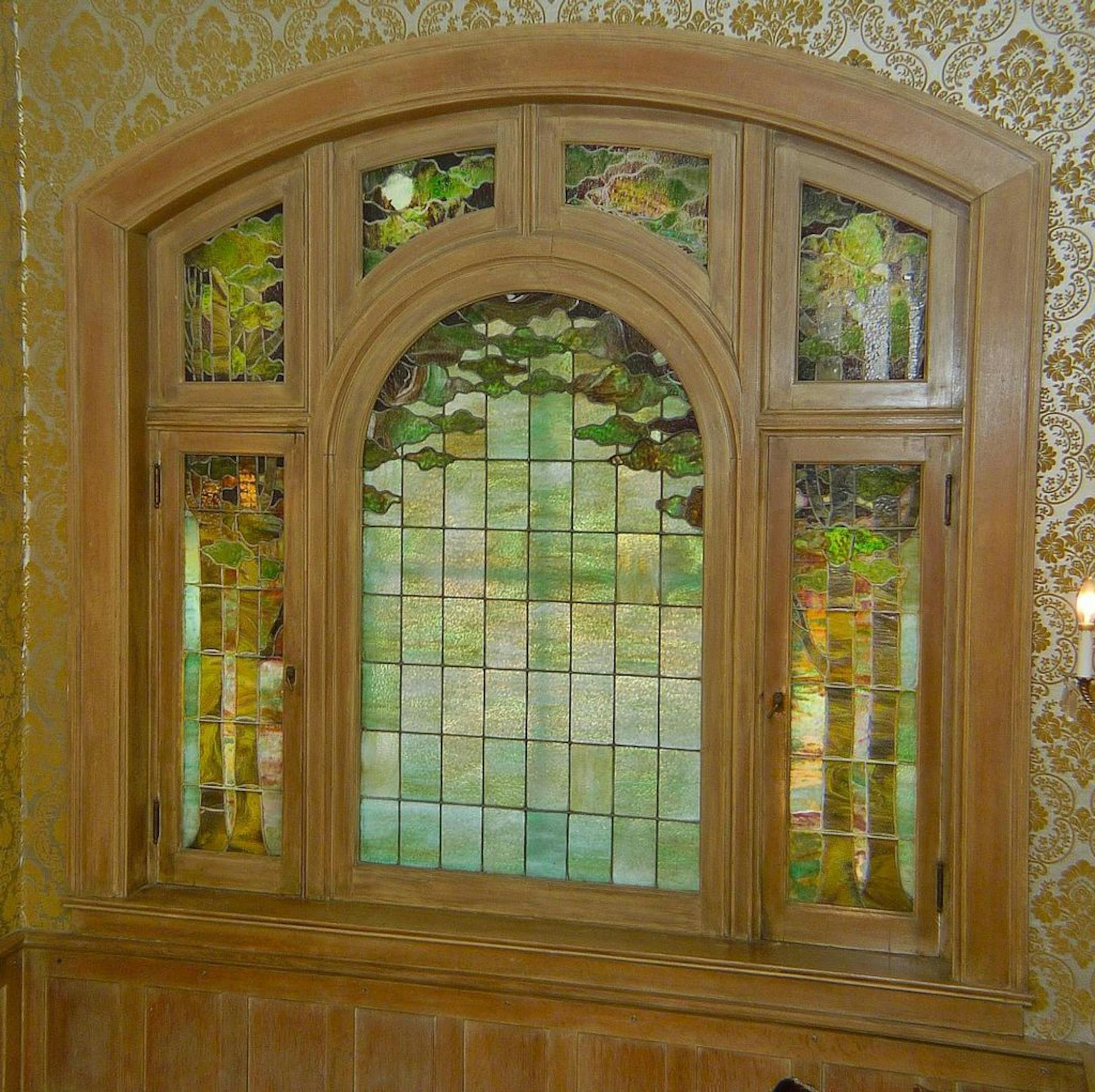 The former O'Shaughnessy home on Summit Avenue boasts built-ins, stained glass and a wrap-around front porch.