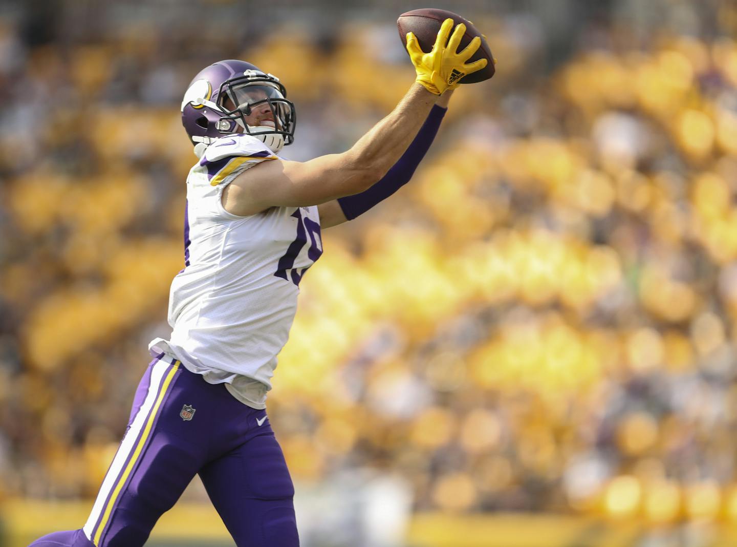 Minnesota Vikings wide receiver Adam Thielen caught an eight yard pass from quarterback Case Keenum for a fourth quarter first down. ] JEFF WHEELER &#xef; jeff.wheeler@startribune.com The Minnesota Vikings lost 26-9 to the Pittsburgh Steelers in an NFL football game Sunday afternoon, September 17, 2017 at Heinz Field in Pittsburgh.