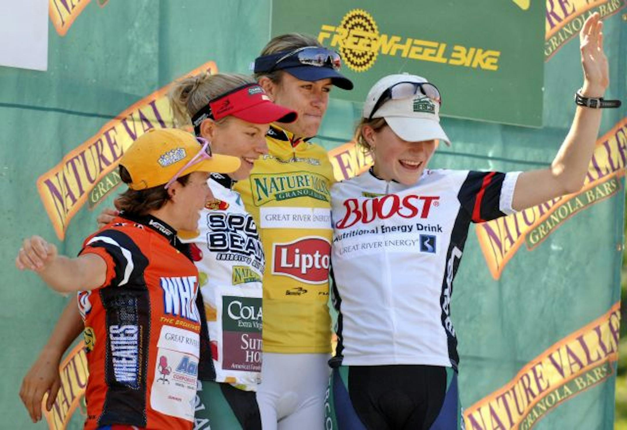 Kristin Armstrong, third from left