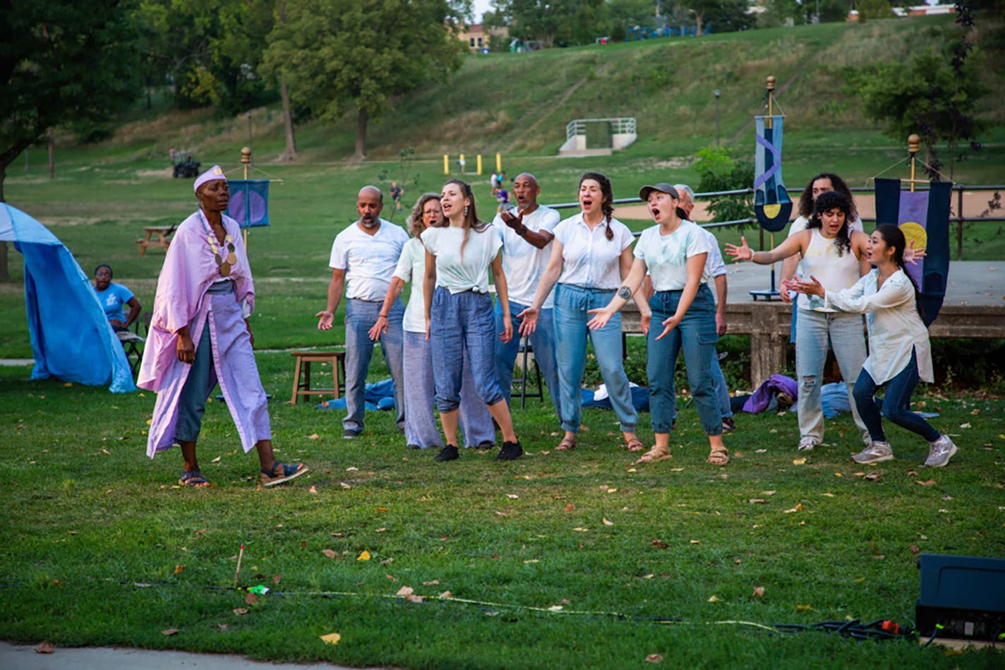 Actor Regina Marie Williams, left, plays Clytemnestra while the chorus sings in Ten Thousand Things Theater's "Iphigenia at Aulis." Photo by Alvan Washington.