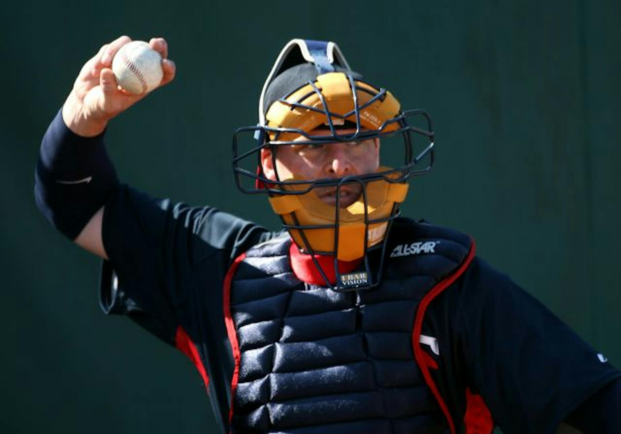 Catcher Mike Redmond with the Twins in 2009.