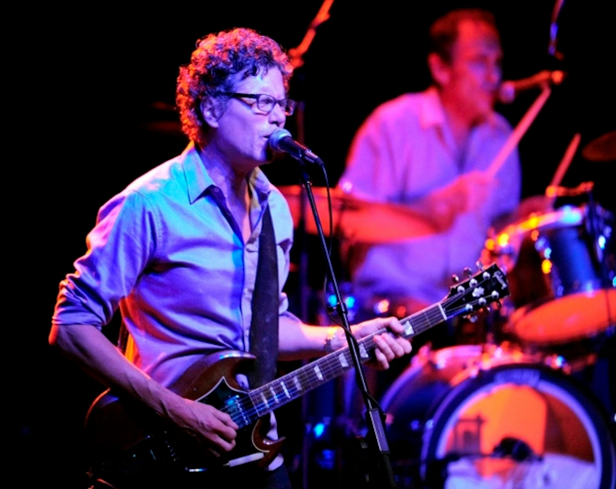 Gary Louris and drummer Tim O'Reagan at First Avenue in 2011. / Star Tribune file