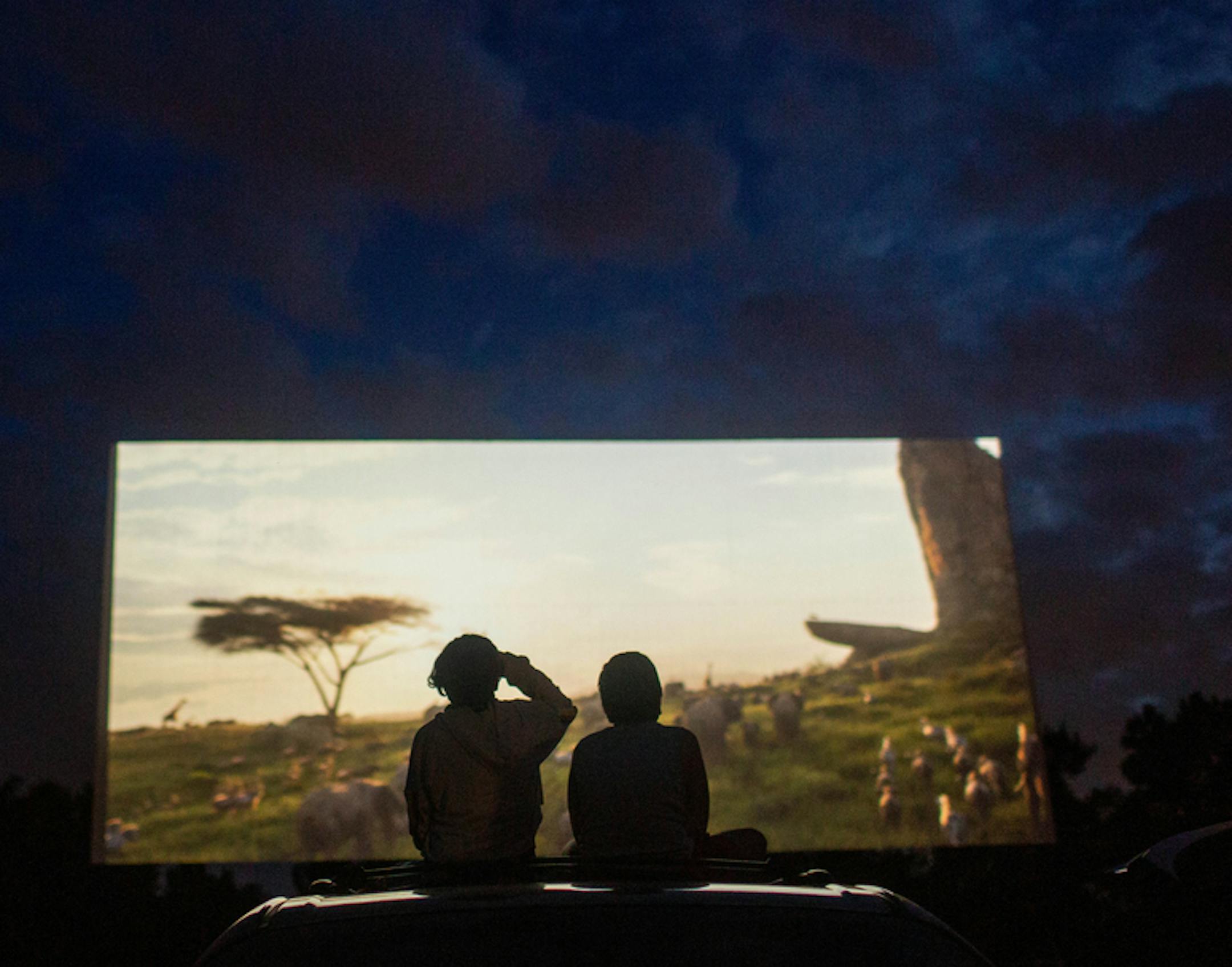 The Lion King begins at dusk at Vali-Hi Drive-in theater in Lake Elmo, Minnesota Sunday, July 21, 2019. ] NICOLE NERI • nicole.neri@startribune.com