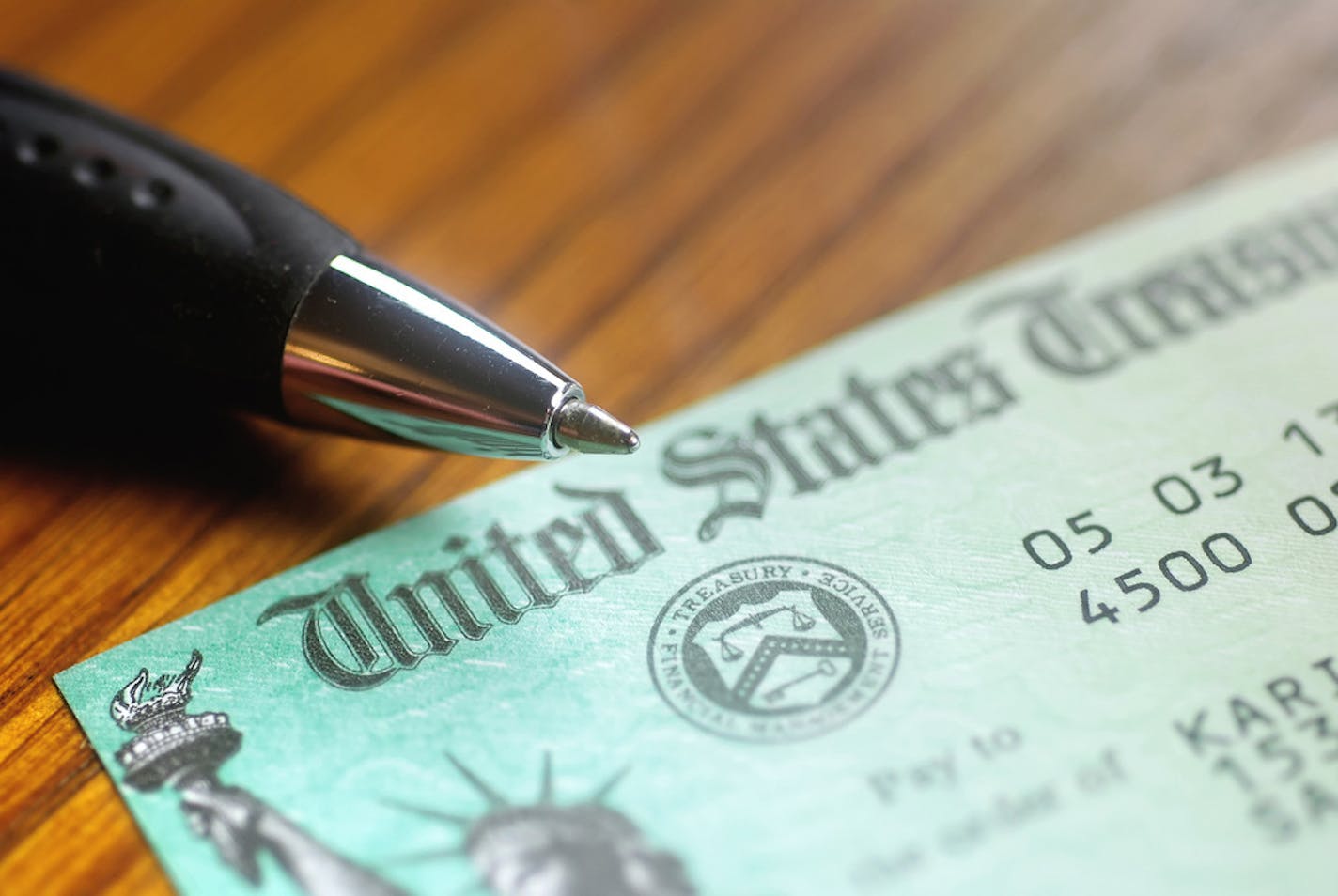 All U.S. residents are eligible as long as they have a work-eligible Social Security number and meet the income requirements. (Karin Hildebrand Lau/Dreamstime/TNS) ORG XMIT: 1619858