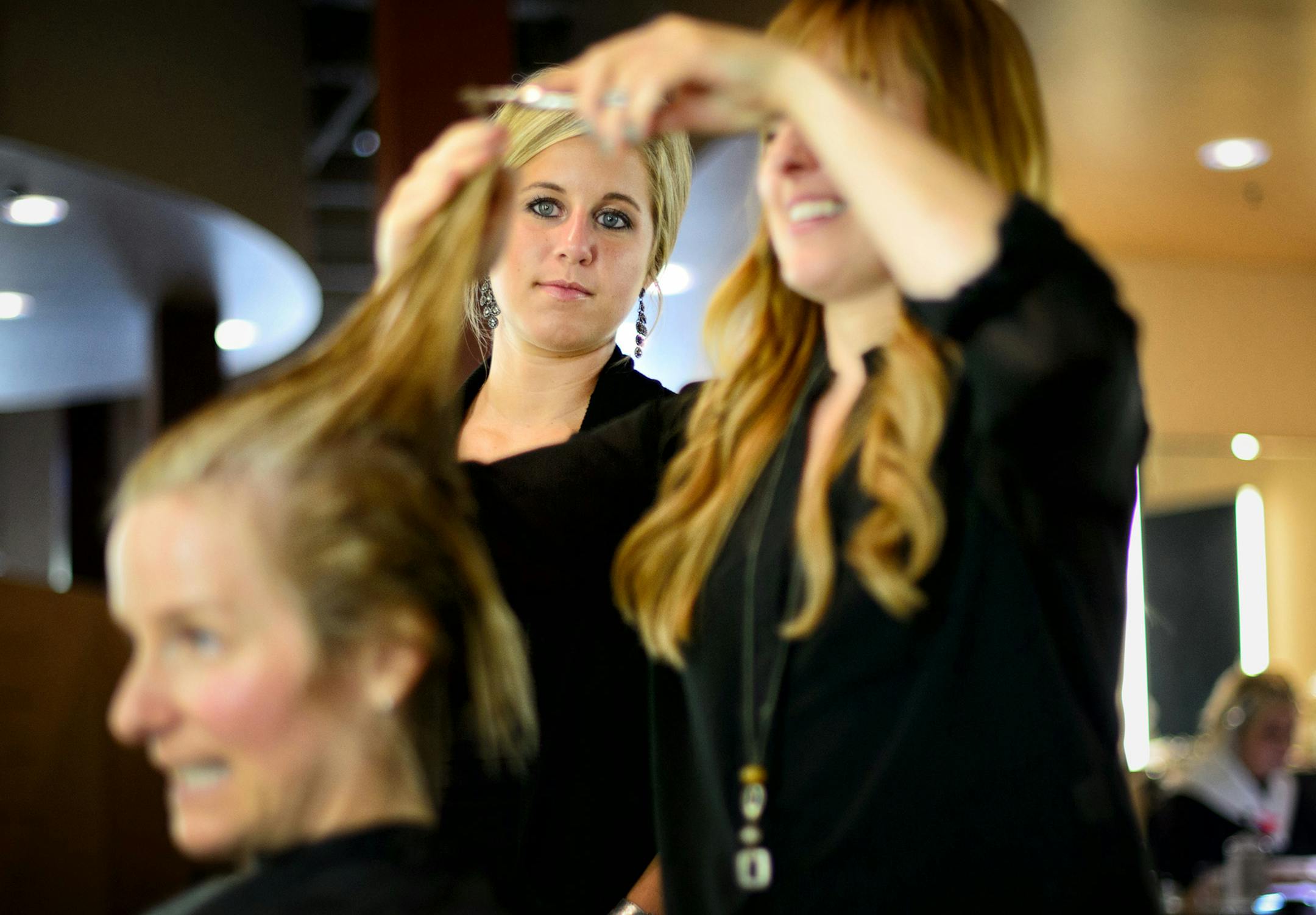 Brittany Wenzel was hired last week at reVamp salonspa in Uptown Minneapolis. when she isn't shampooing or stocking hair cutting stations, she observes and assists other stylists. Wednesday, September 4, 2013 ] GLEN STUBBE * gstubbe@startribune.com EDS, reVamp salonspa is how they write it, your call for the paper ORG XMIT: MIN1309041550350821