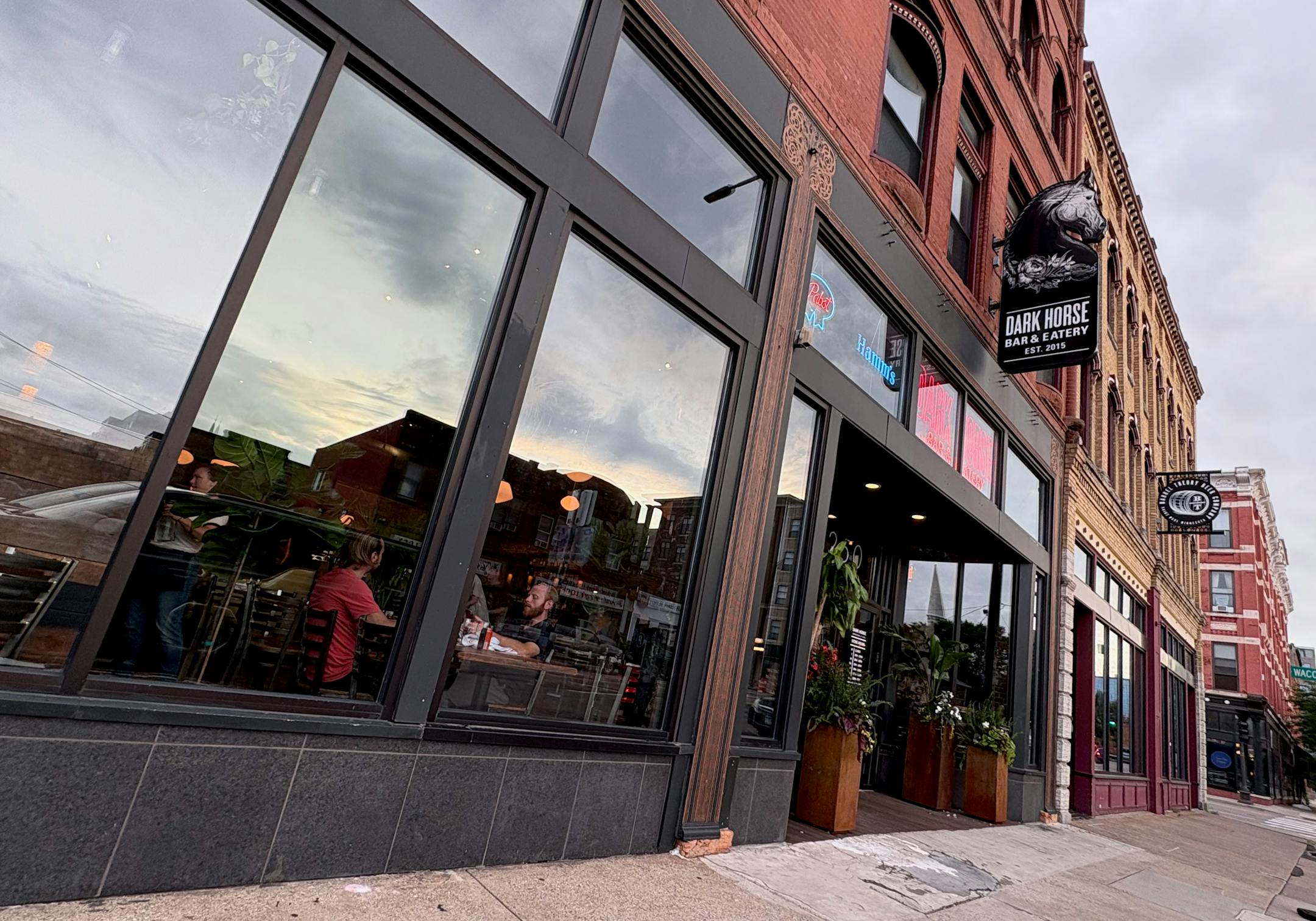 Dark Horse restaurant exterior