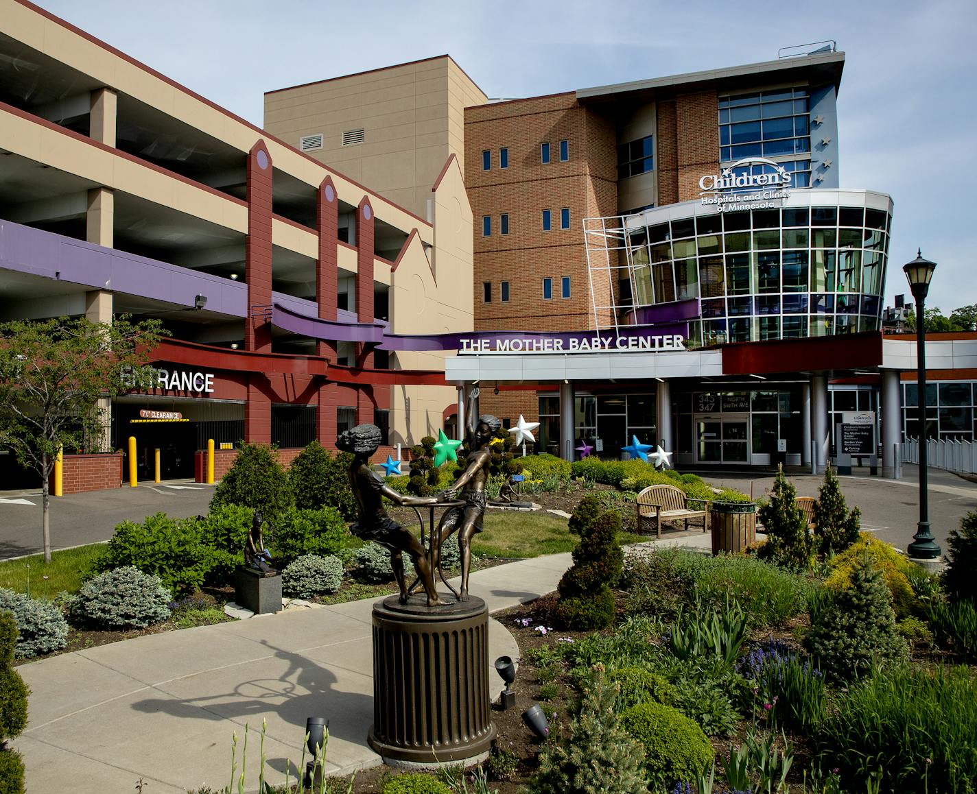 Mother Baby Center at United & Children's Hospital Minnesota in downtown St. Paul. ] CARLOS GONZALEZ &#x2022; cgonzalez@startribune.com &#x2013; May 24, 2018, St. Paul, MN, Mother Baby Center at United & Children's Hospital in downtown St. Paul,