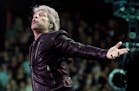 Jon Bon Jovi showed off his New Jersey-bred “you want a piece of me?!” stance at Xcel Energy Center in 2017.