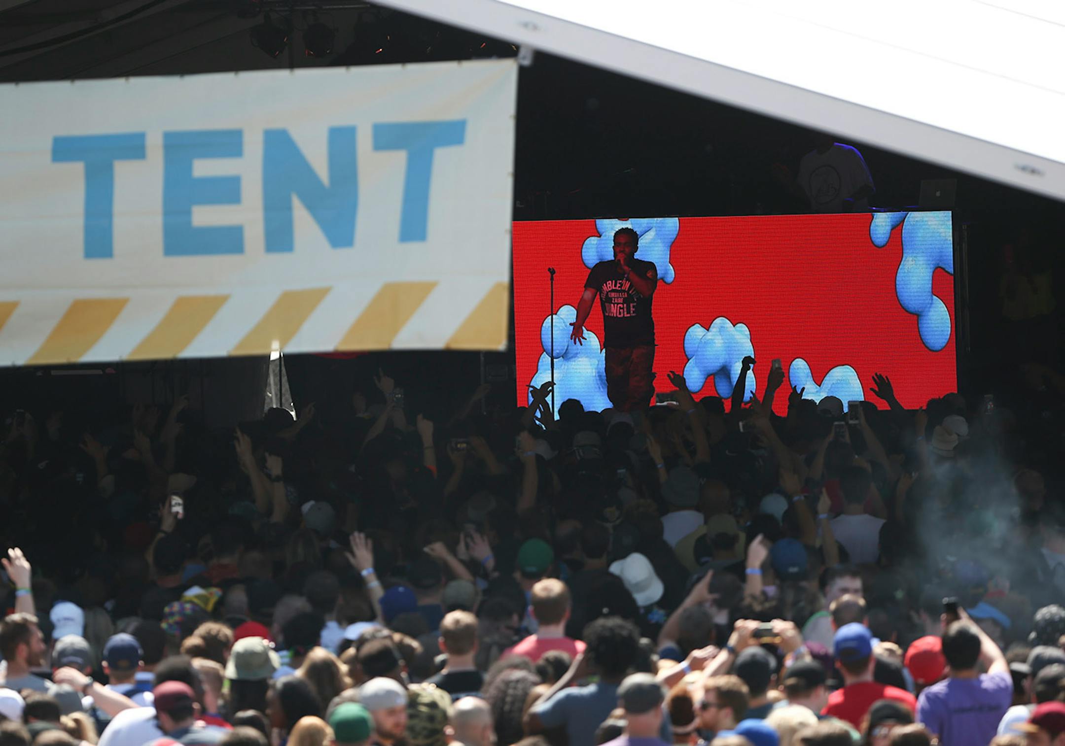 A performer at the Fifth Element tent at Soundset 2016 Sunday afternoon.