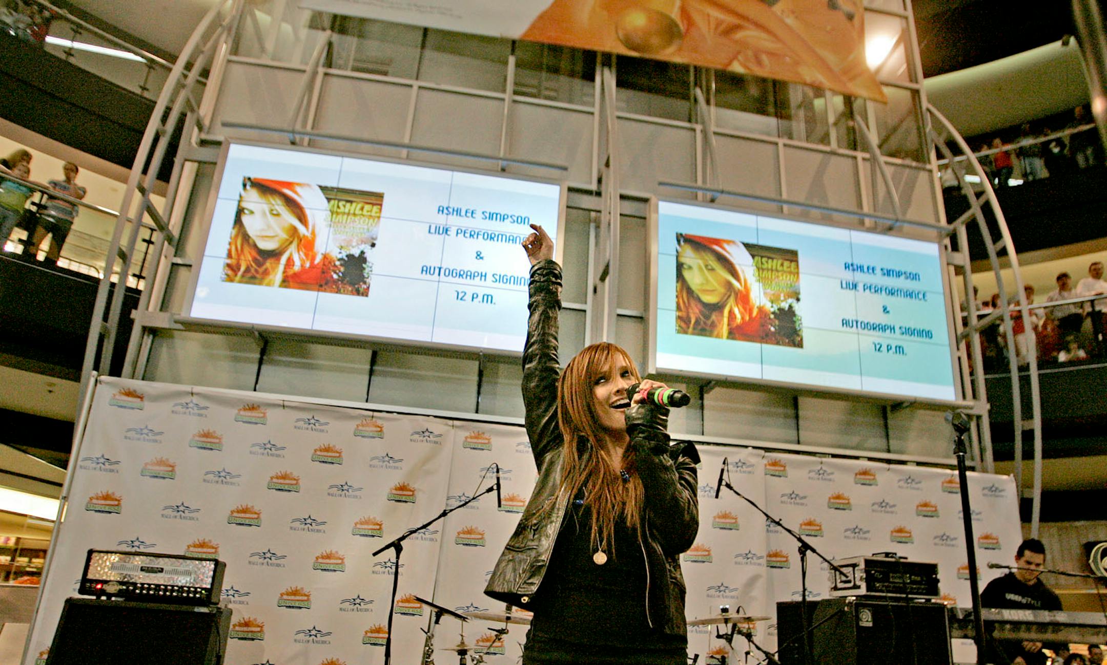 ELIZABETH FLORES � eflores@startribune.com March 15, 2008 - Bloomington, MN - Ashlee Simpson performed one of three songs for the opening of the new Nickelodeon theme park at the Mall of America.