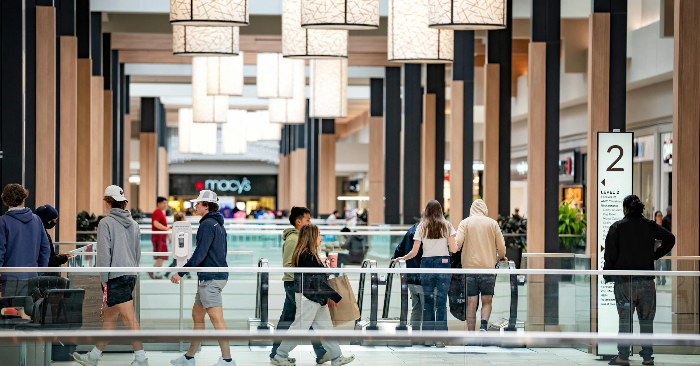 Nation's return to in-store shopping is clear at largest Twin Cities malls