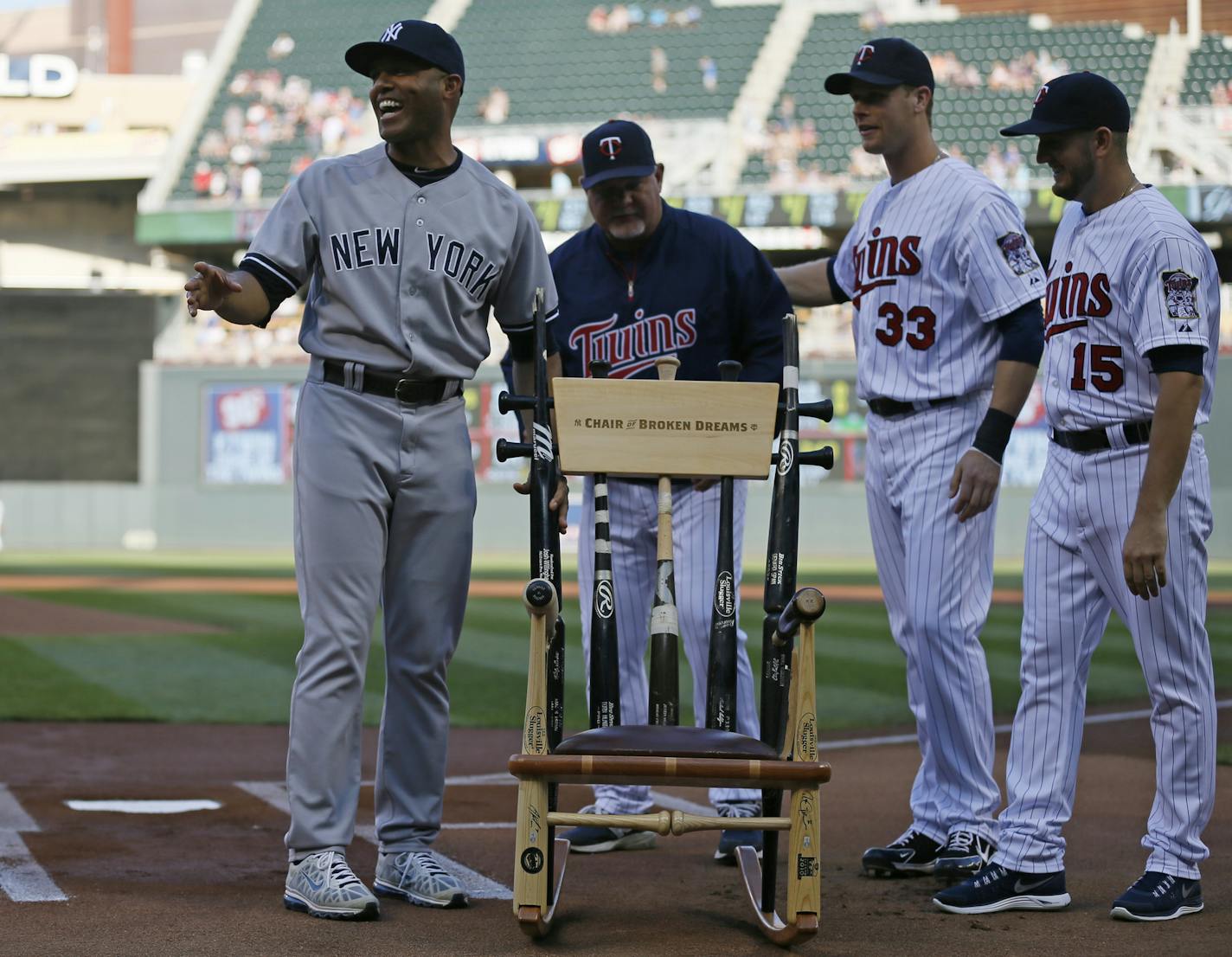 Mariano Rivera hugged Twins manger Ron Gardenhire as Justin Morneau and Glen Perkins presented him a rocking chair at Target Field on Tuesday night July, 2, 2013. Minneapolis, MN . ] JERRY HOLT &#x201a;&#xc4;&#xa2; jerry.holt@startribune.com