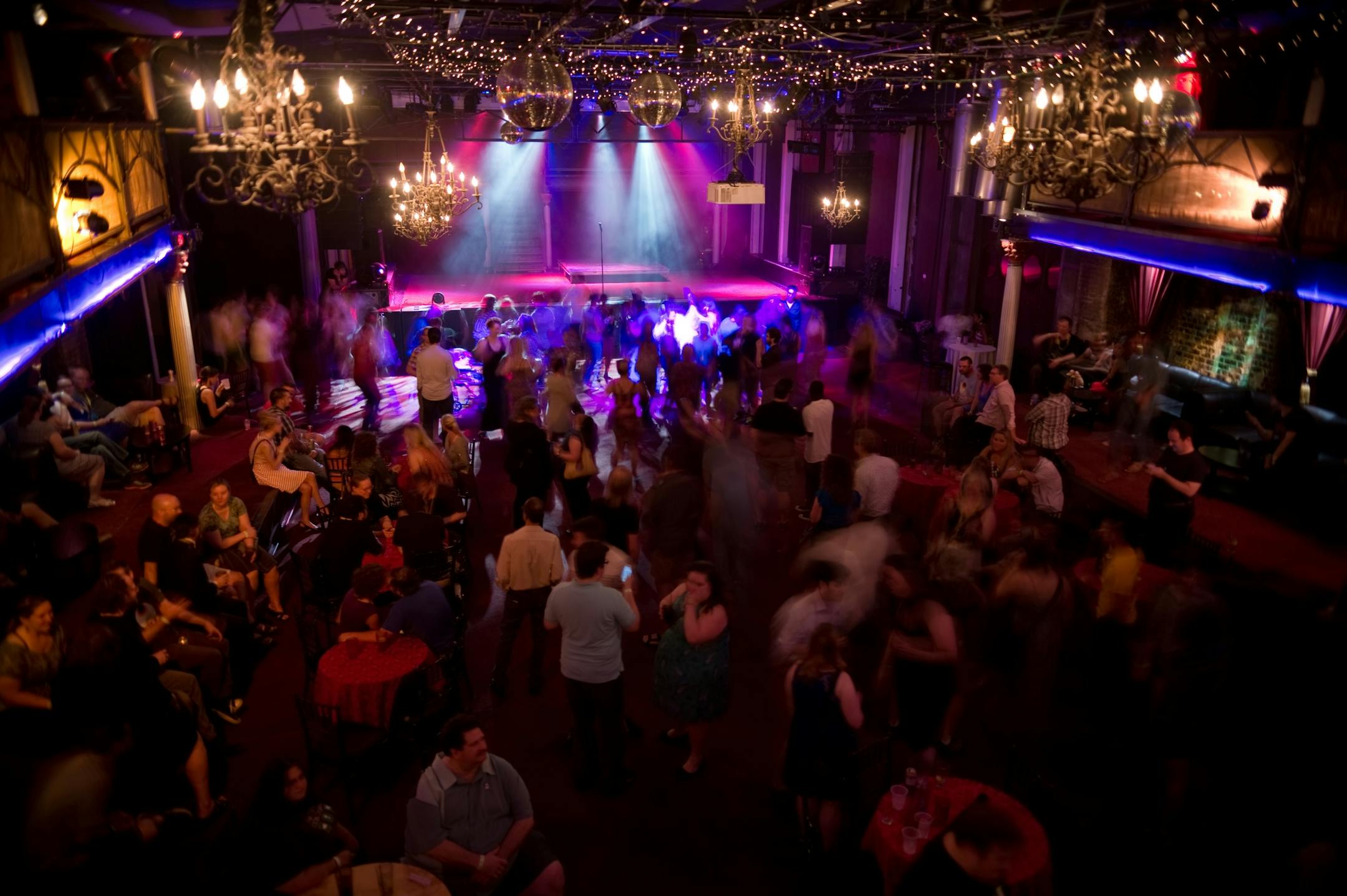 Minnesota Fringe Fest ended it's eleven day festivities in style with a closing night party at Varsity Theater in Dinkytown.