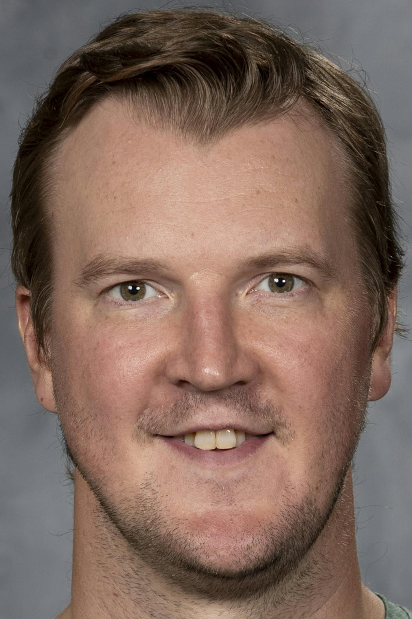 ST. PAUL, MN - SEPTEMBER 12: Devan Dubnyk #40 of the Minnesota Wild poses for his official headshot for the 2019-2020 season on September 12, 2019 at the Tria Practice Rink of the Treasure Island Center in St. Paul, Minnesota. (Eric Miller/NHLI via Getty Images) *** Local Caption *** Devan Dubnyk ORG XMIT: 775383194