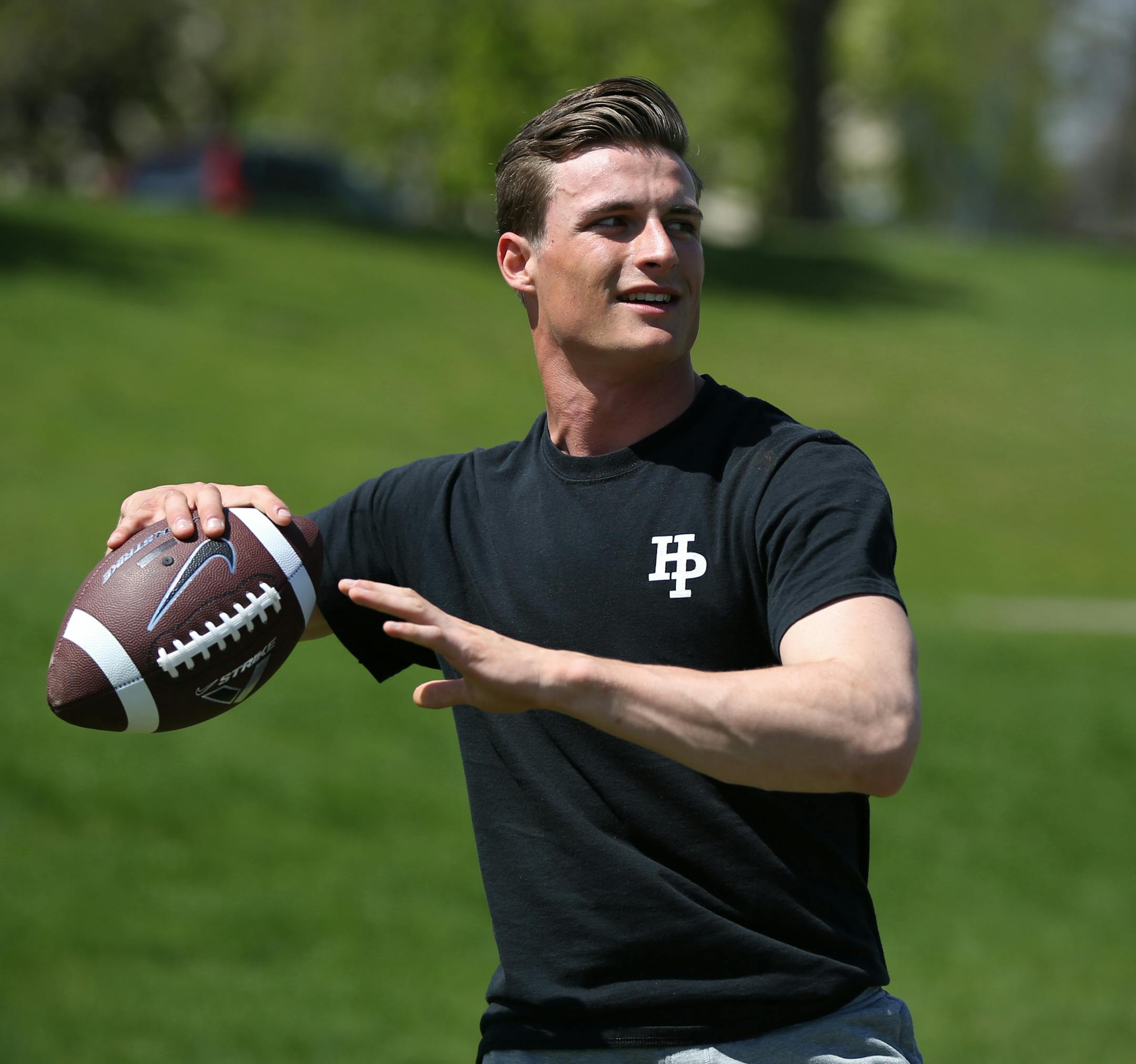 Going into his senior year at Highland Park High School, Josh Aune has already received two scholarship offers to play football in college. That doesn't stop him from continuing to work out to improve in the offseason. Aune is hoping to attend the University of Minnesota. ] Shari L. Gross ï sgross@startribune.com Senior high school football players are making themselves known at camps and in other ways as they seek to improve their chances of a landing a top college football commitment. Jos